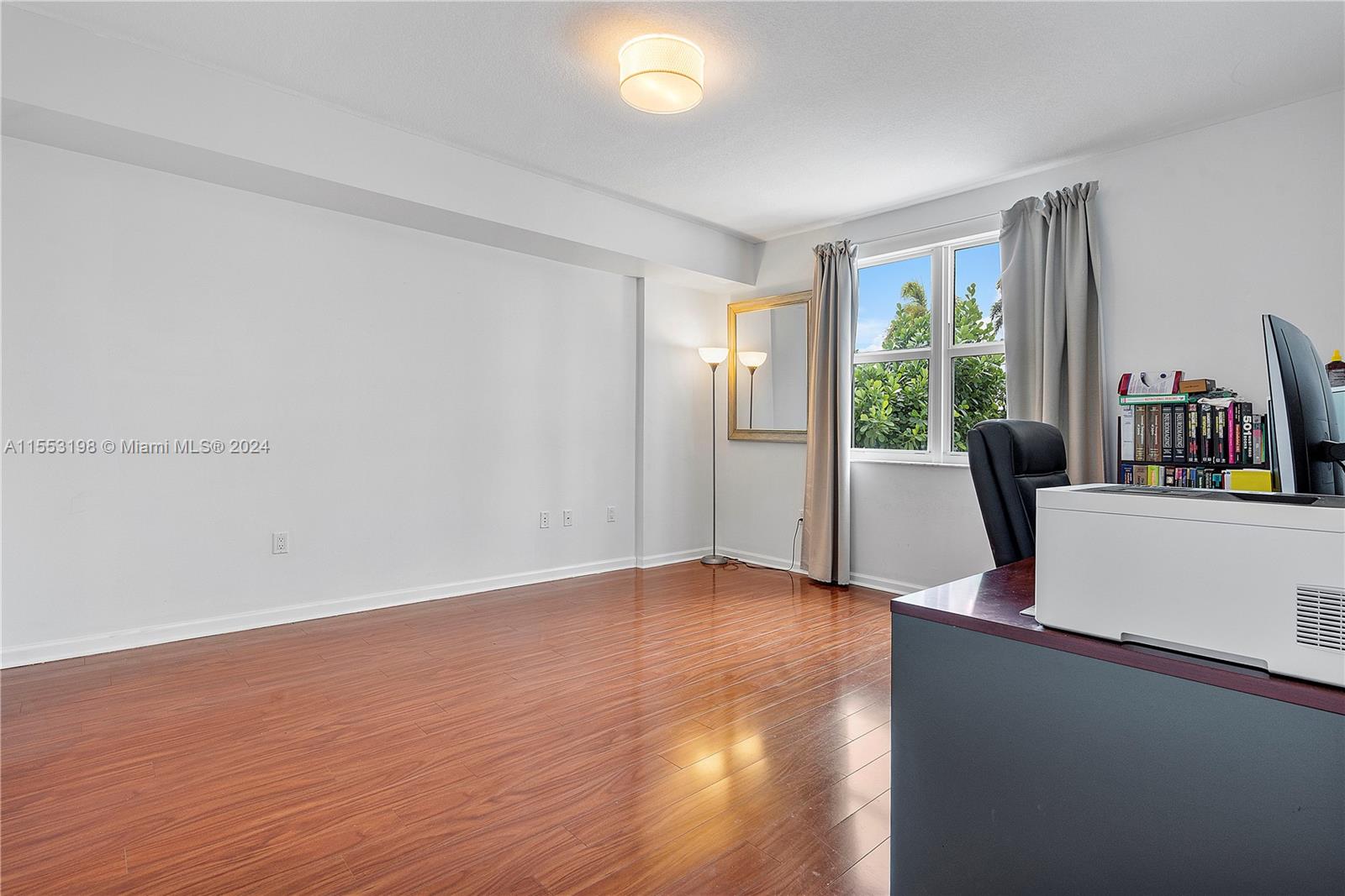 7900 Harbor Island Dr 507, North Bay Village, Florida 33141, 1 Bedroom Bedrooms, ,1 BathroomBathrooms,Residential,For Sale,7900 Harbor Island Dr 507,A11553198