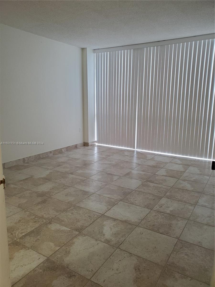 600 NE 36th St 1109, Miami, Florida 33137, 1 Bedroom Bedrooms, ,1 BathroomBathrooms,Residential,For Sale,600 NE 36th St 1109,A11551751