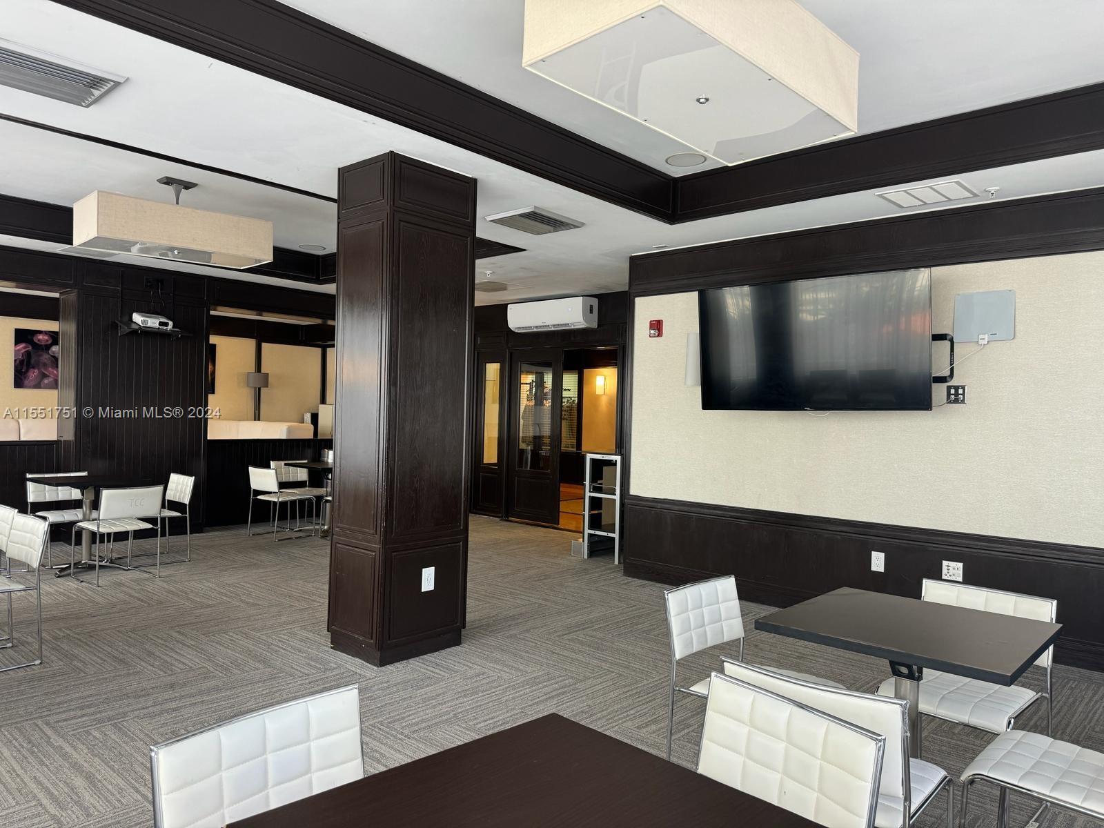 600 NE 36th St 1109, Miami, Florida 33137, 1 Bedroom Bedrooms, ,1 BathroomBathrooms,Residential,For Sale,600 NE 36th St 1109,A11551751