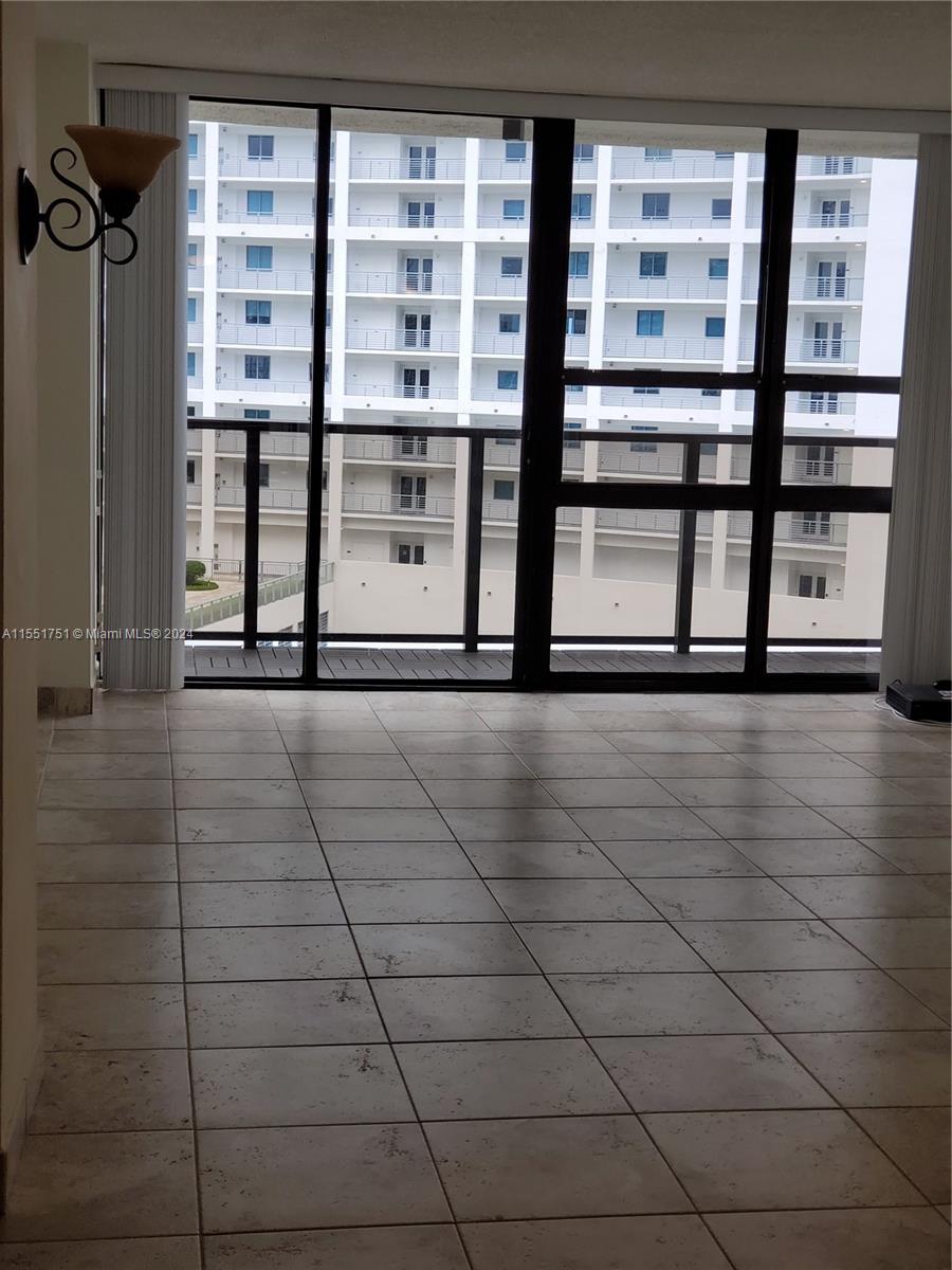 600 NE 36th St 1109, Miami, Florida 33137, 1 Bedroom Bedrooms, ,1 BathroomBathrooms,Residential,For Sale,600 NE 36th St 1109,A11551751