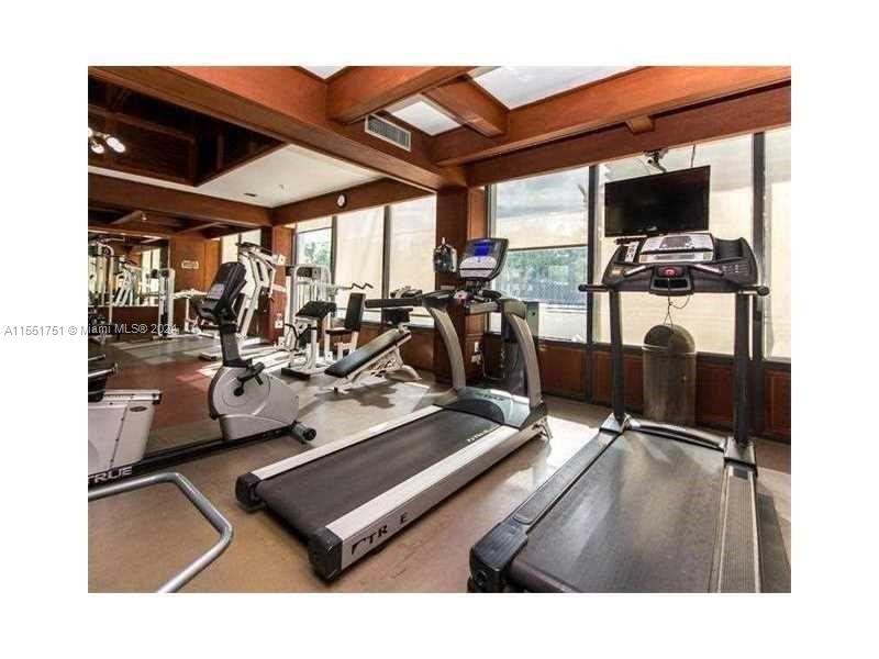 600 NE 36th St 1109, Miami, Florida 33137, 1 Bedroom Bedrooms, ,1 BathroomBathrooms,Residential,For Sale,600 NE 36th St 1109,A11551751