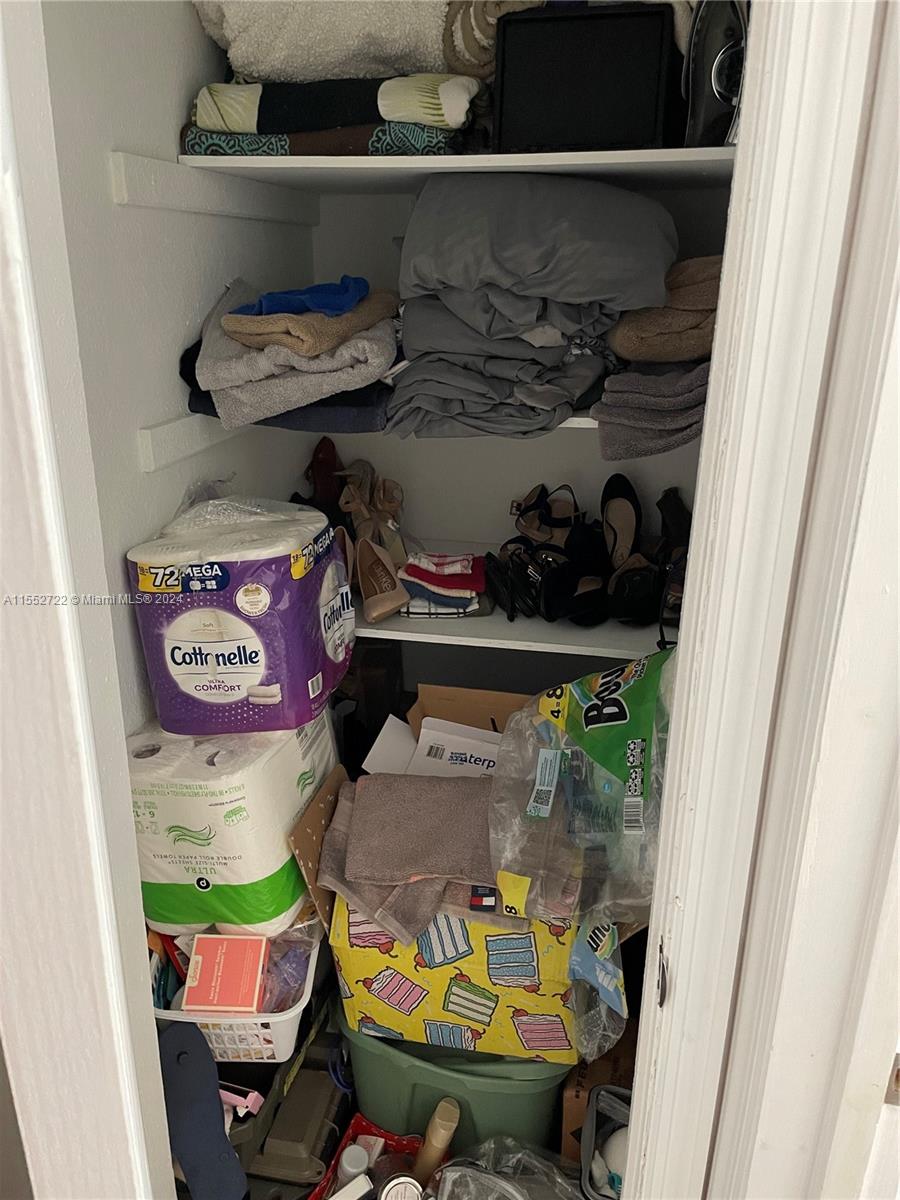 320 NW 44th St, Miami, Florida 33127, 2 Bedrooms Bedrooms, ,1 BathroomBathrooms,Residential,For Sale,320 NW 44th St,A11552722