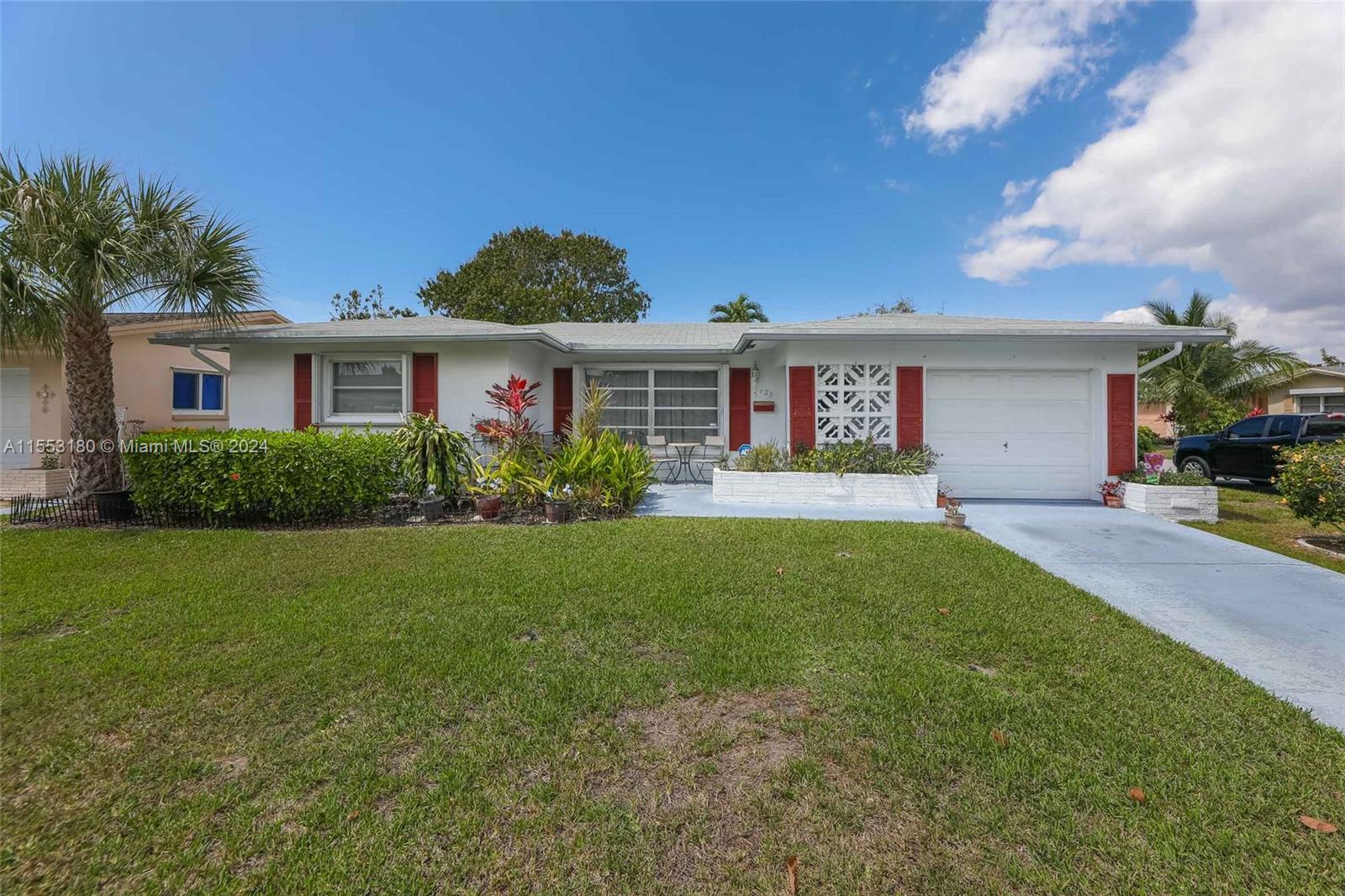 5723 NW 65th Ter, Tamarac, Florida 33321, 2 Bedrooms Bedrooms, ,2 BathroomsBathrooms,Residential,For Sale,5723 NW 65th Ter,A11553180
