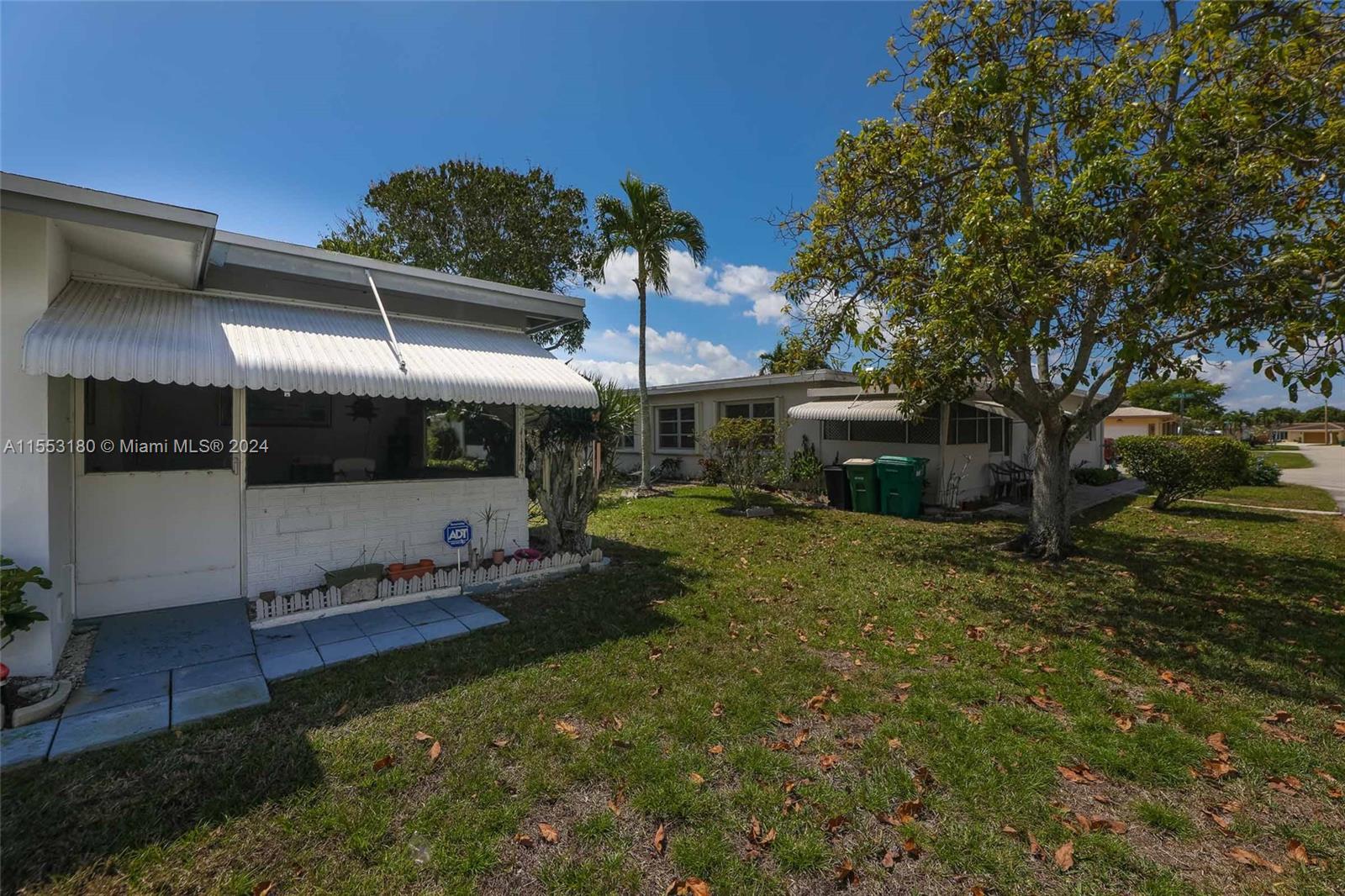 5723 NW 65th Ter, Tamarac, Florida 33321, 2 Bedrooms Bedrooms, ,2 BathroomsBathrooms,Residential,For Sale,5723 NW 65th Ter,A11553180