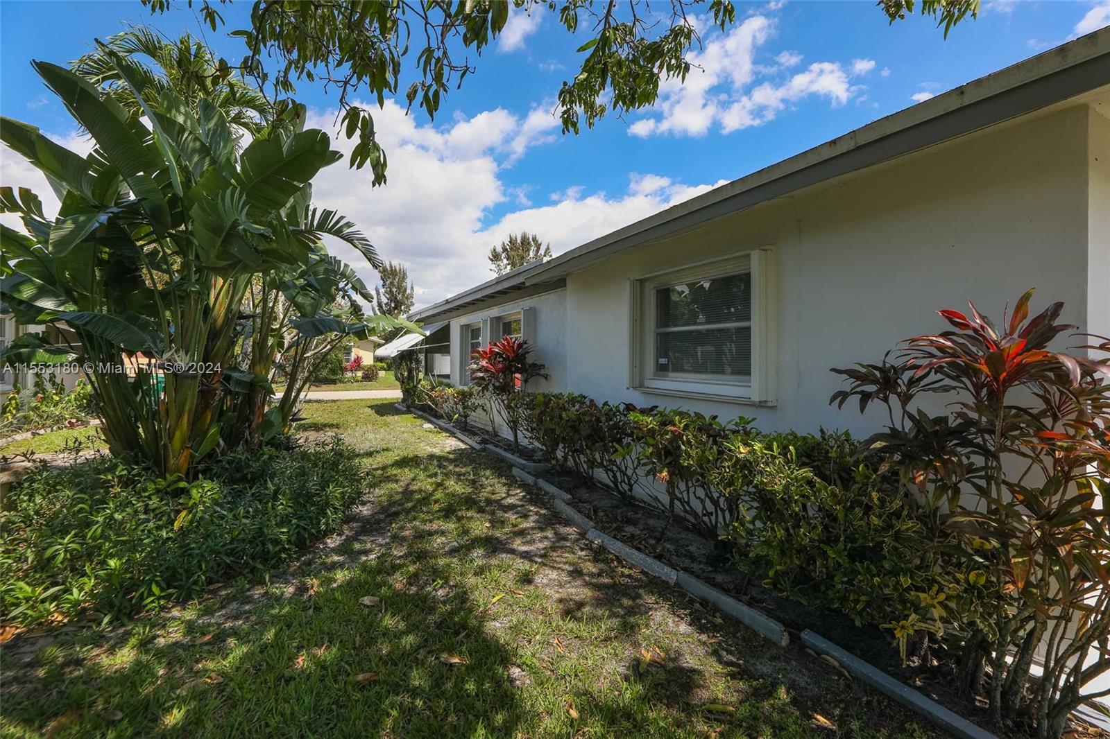 5723 NW 65th Ter, Tamarac, Florida 33321, 2 Bedrooms Bedrooms, ,2 BathroomsBathrooms,Residential,For Sale,5723 NW 65th Ter,A11553180