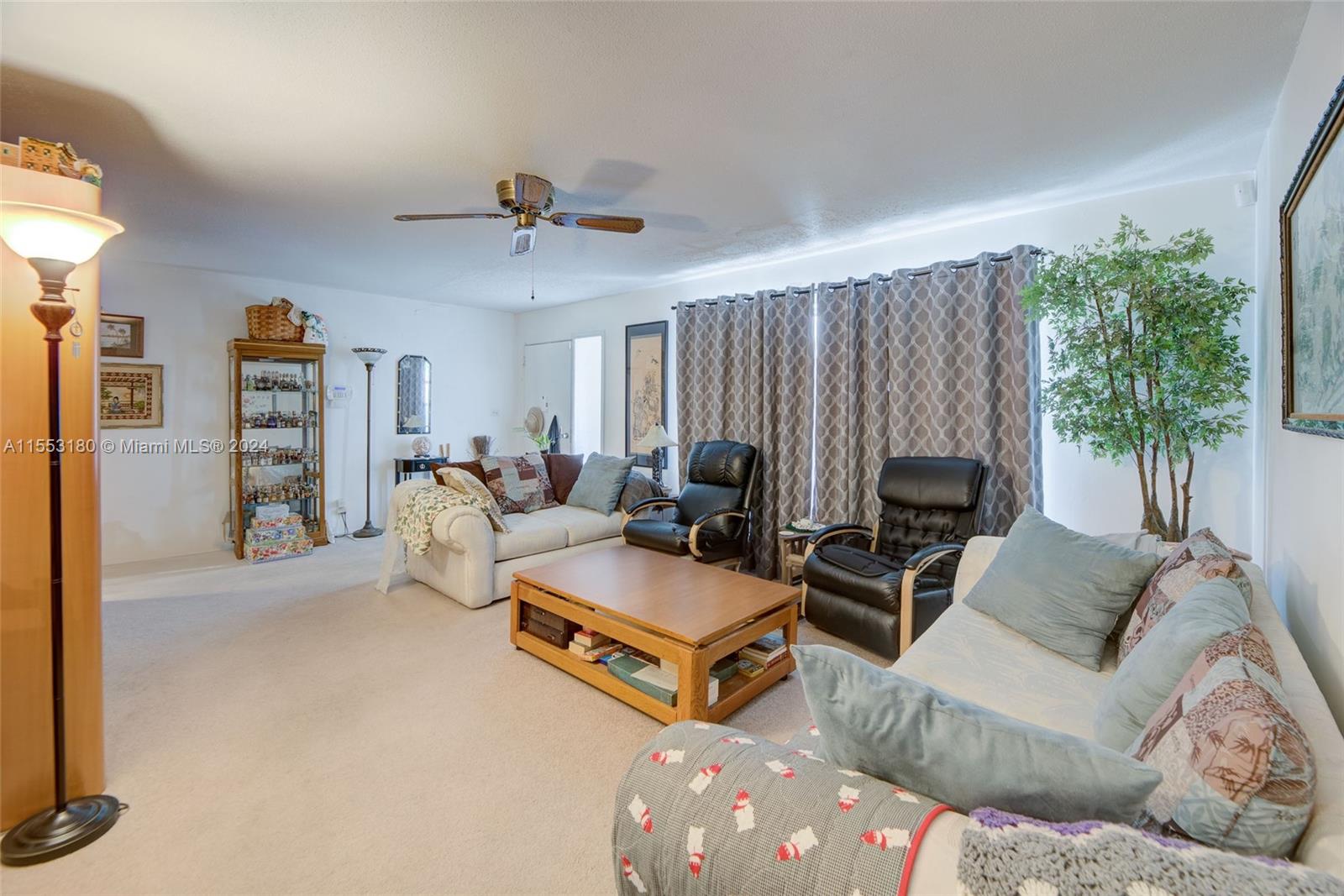 5723 NW 65th Ter, Tamarac, Florida 33321, 2 Bedrooms Bedrooms, ,2 BathroomsBathrooms,Residential,For Sale,5723 NW 65th Ter,A11553180