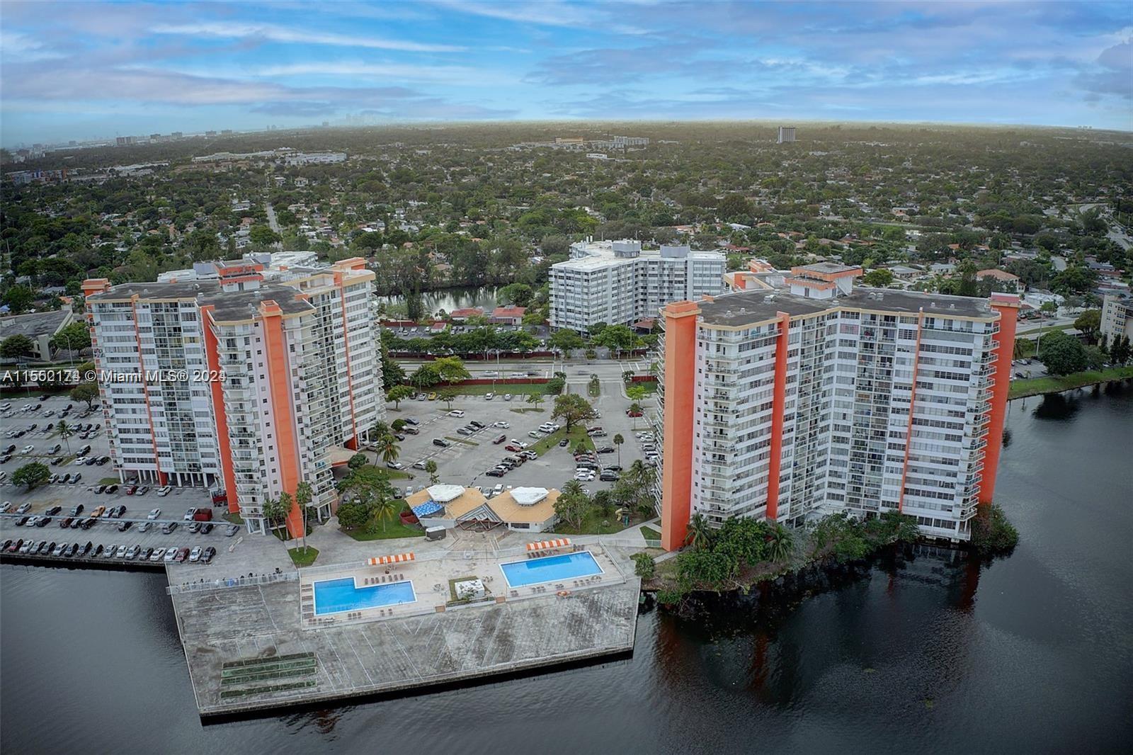 1351 NE Miami Gardens Dr 704E, Miami, Florida 33179, 1 Bedroom Bedrooms, ,2 BathroomsBathrooms,Residential,For Sale,1351 NE Miami Gardens Dr 704E,A11552174