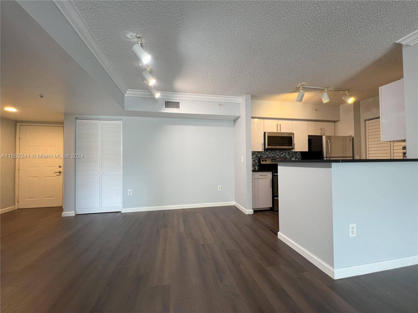 1919 Van Buren St 701A, Hollywood, Florida 33020, 2 Bedrooms Bedrooms, ,1 BathroomBathrooms,Residential,For Sale,1919 Van Buren St 701A,A11553241