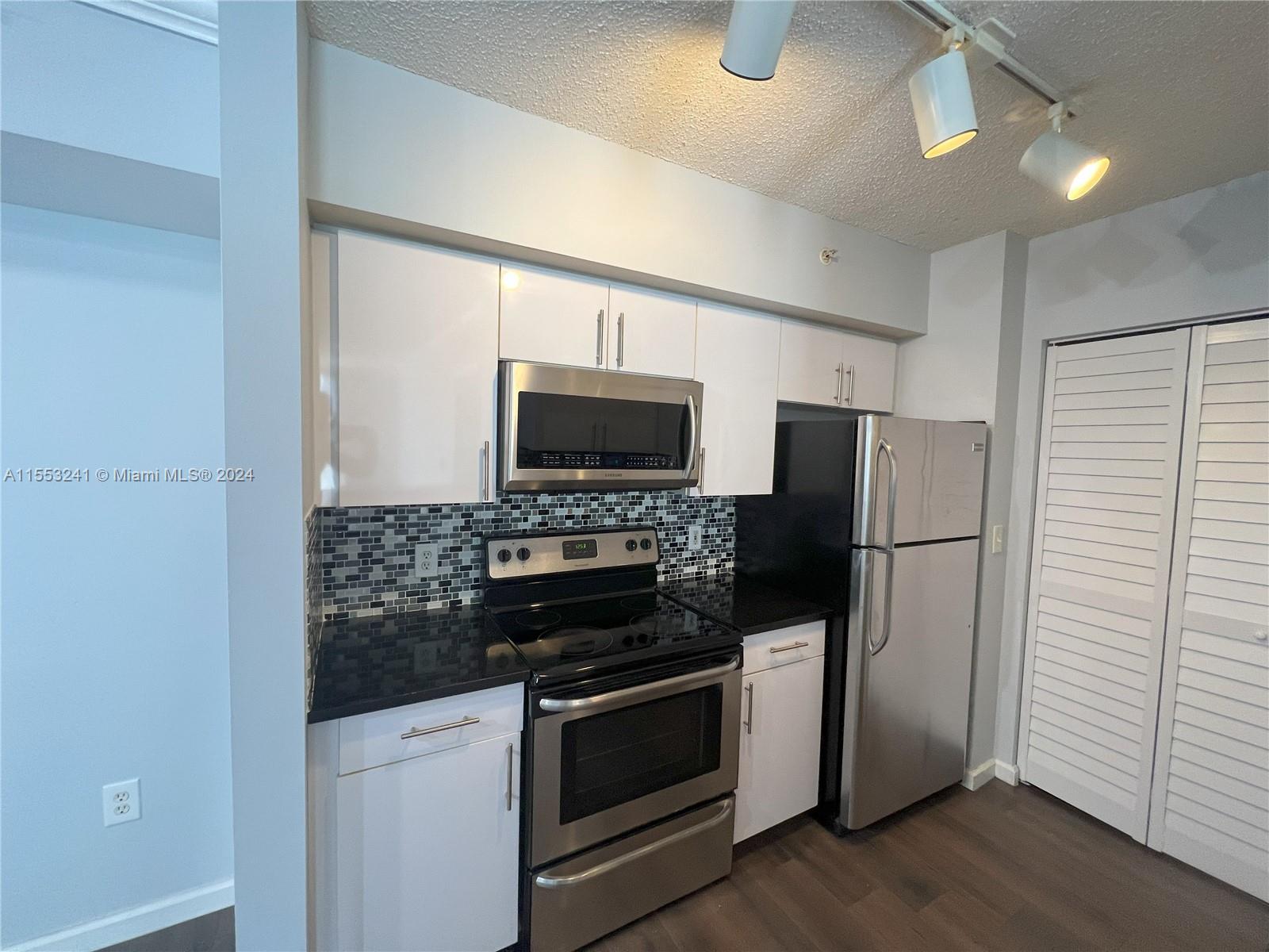 1919 Van Buren St 701A, Hollywood, Florida 33020, 2 Bedrooms Bedrooms, ,1 BathroomBathrooms,Residential,For Sale,1919 Van Buren St 701A,A11553241
