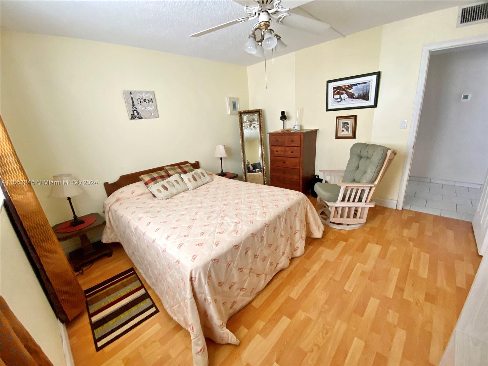 400 Golden Isles Dr 43, Hallandale Beach, Florida 33009, 2 Bedrooms Bedrooms, ,2 BathroomsBathrooms,Residentiallease,For Rent,400 Golden Isles Dr 43,A11553245