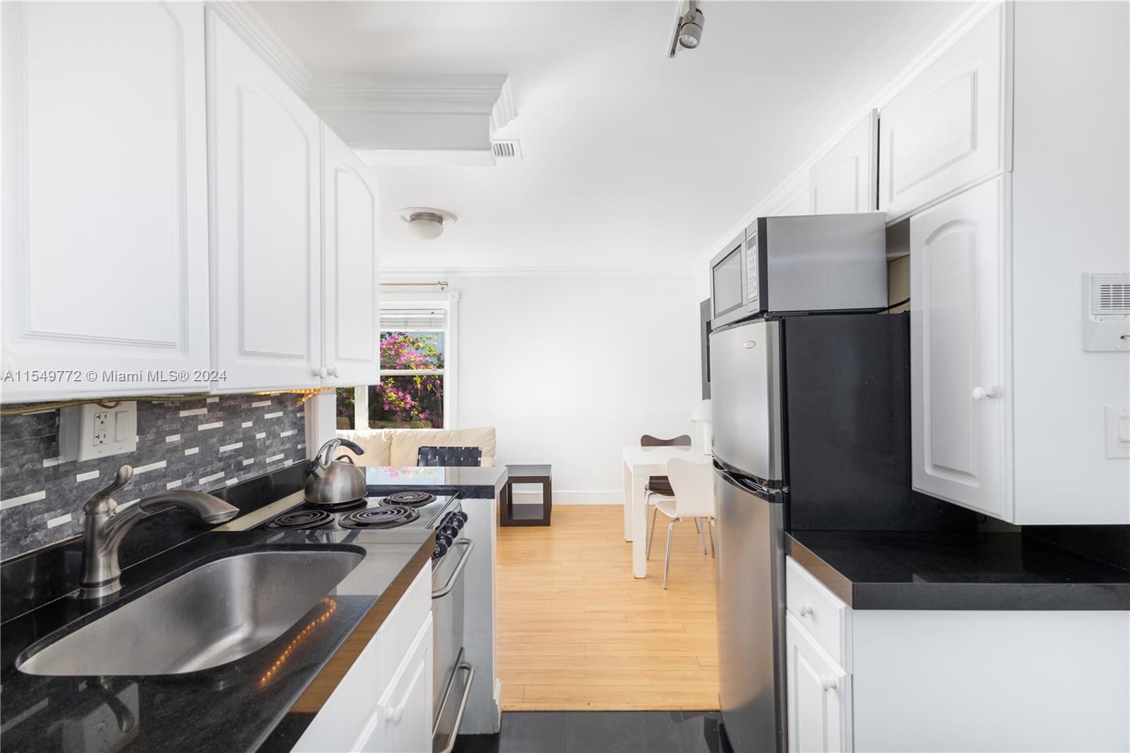 1555 Pennsylvania Ave 210, Miami Beach, Florida 33139, 1 Bedroom Bedrooms, ,1 BathroomBathrooms,Residential,For Sale,1555 Pennsylvania Ave 210,A11549772