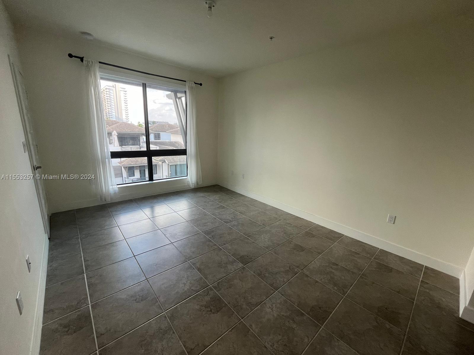 4740 NW 84th Ct 48, Doral, Florida 33166, 3 Bedrooms Bedrooms, ,2 BathroomsBathrooms,Residential,For Sale,4740 NW 84th Ct 48,A11553257