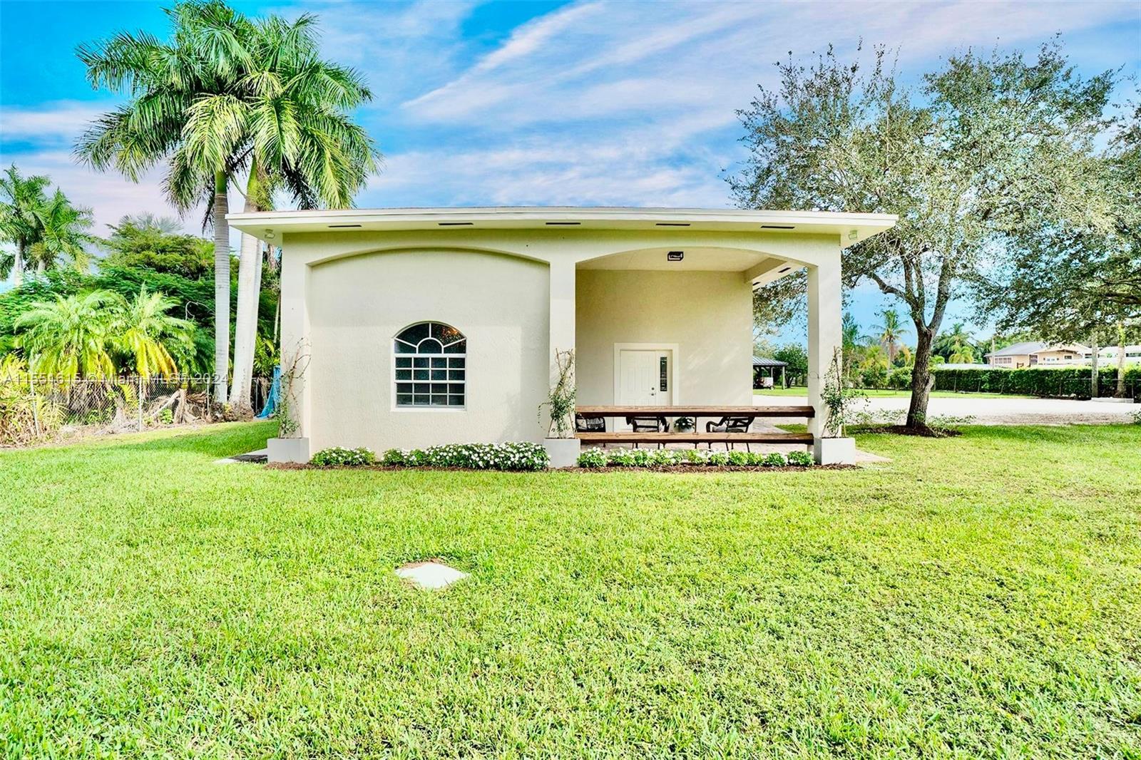 6250 SW 185th Way, Southwest Ranches, Florida 33332, 4 Bedrooms Bedrooms, ,3 BathroomsBathrooms,Residential,For Sale,6250 SW 185th Way,A11551615