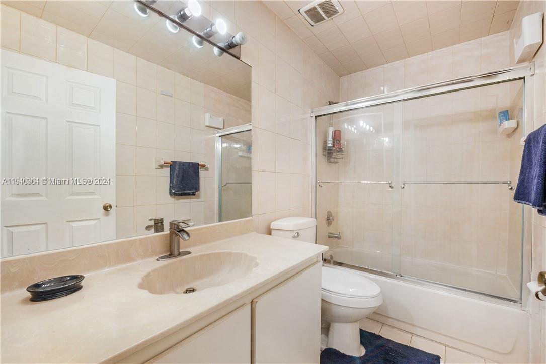 3769 Alcantara Ave 3769, Doral, Florida 33178, 3 Bedrooms Bedrooms, ,2 BathroomsBathrooms,Residentiallease,For Rent,3769 Alcantara Ave 3769,A11546364