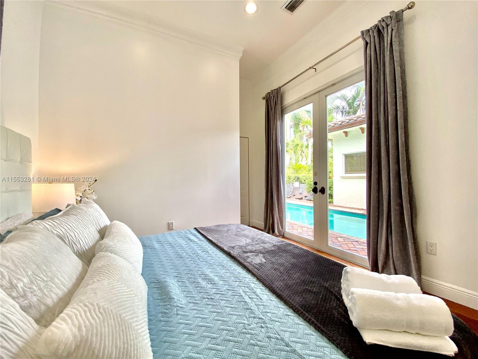 1223 Jackson St, Hollywood, Florida 33019, 5 Bedrooms Bedrooms, ,3 BathroomsBathrooms,Residential,For Sale,1223 Jackson St,A11553281