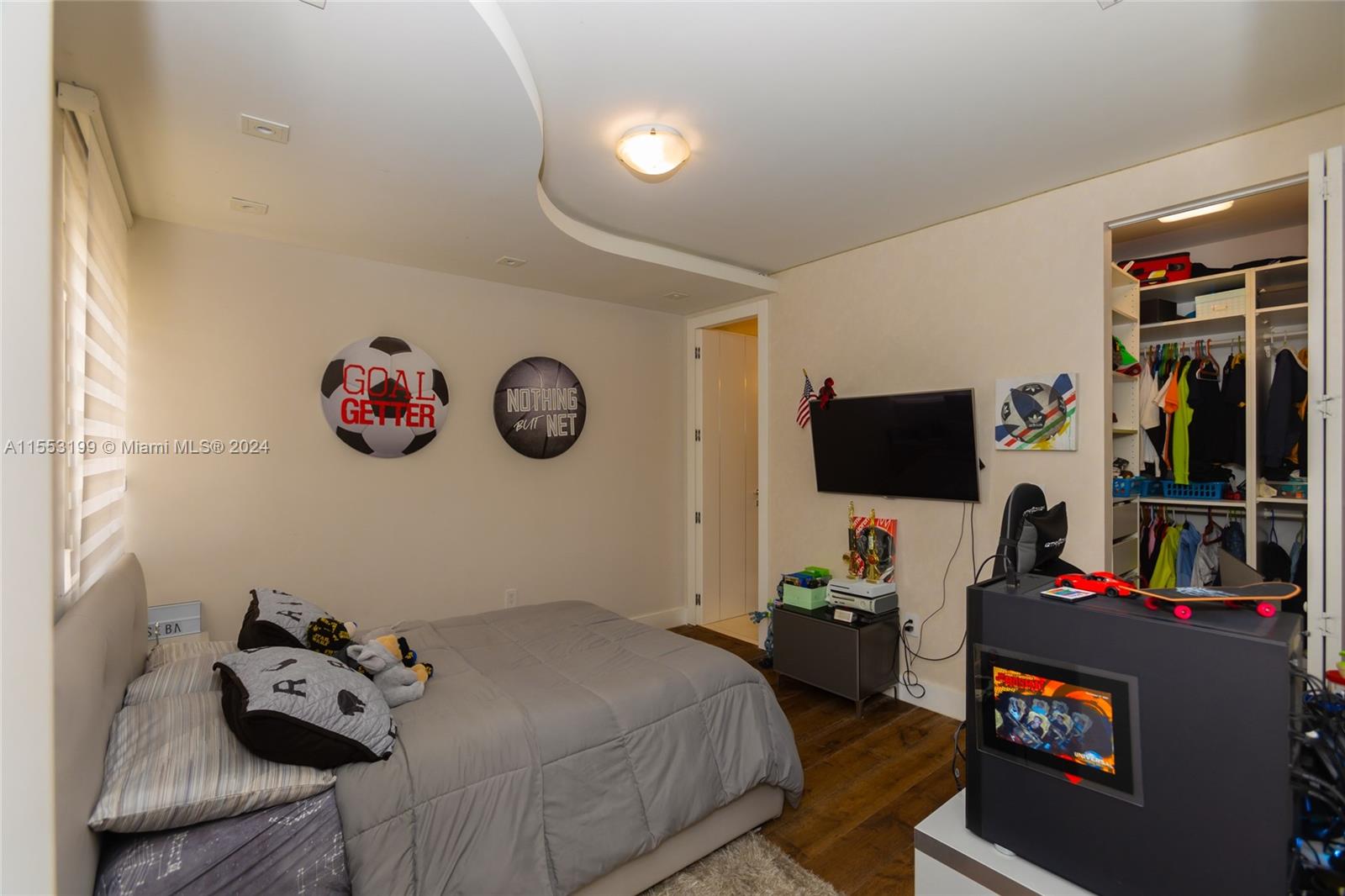 10273 NW 74th Ter, Doral, Florida 33178, 5 Bedrooms Bedrooms, ,5 BathroomsBathrooms,Residential,For Sale,10273 NW 74th Ter,A11553199