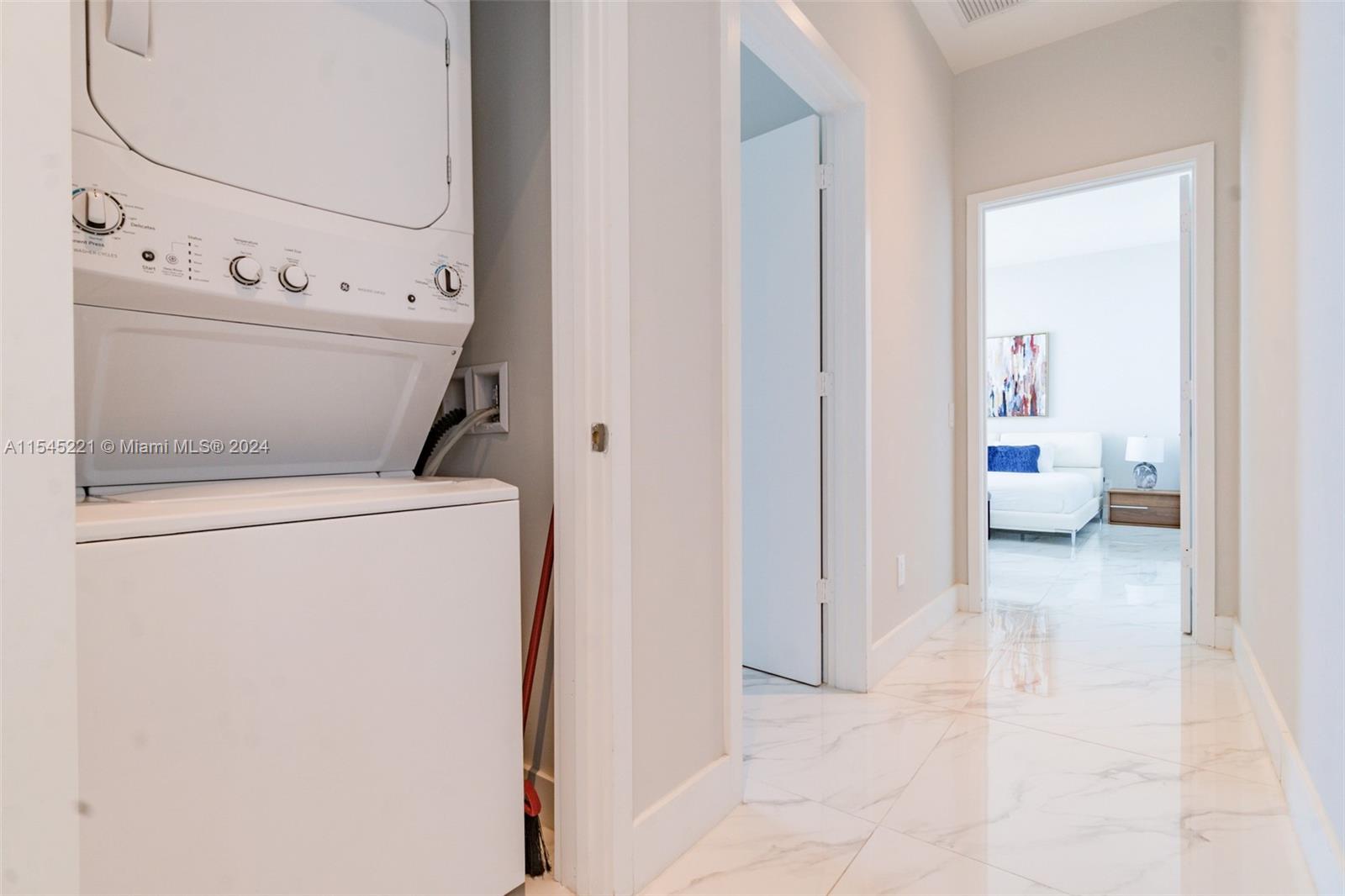 4111 S Ocean Dr UPH1, Hollywood, Florida 33019, 3 Bedrooms Bedrooms, ,3 BathroomsBathrooms,Residential,For Sale,4111 S Ocean Dr UPH1,A11545221