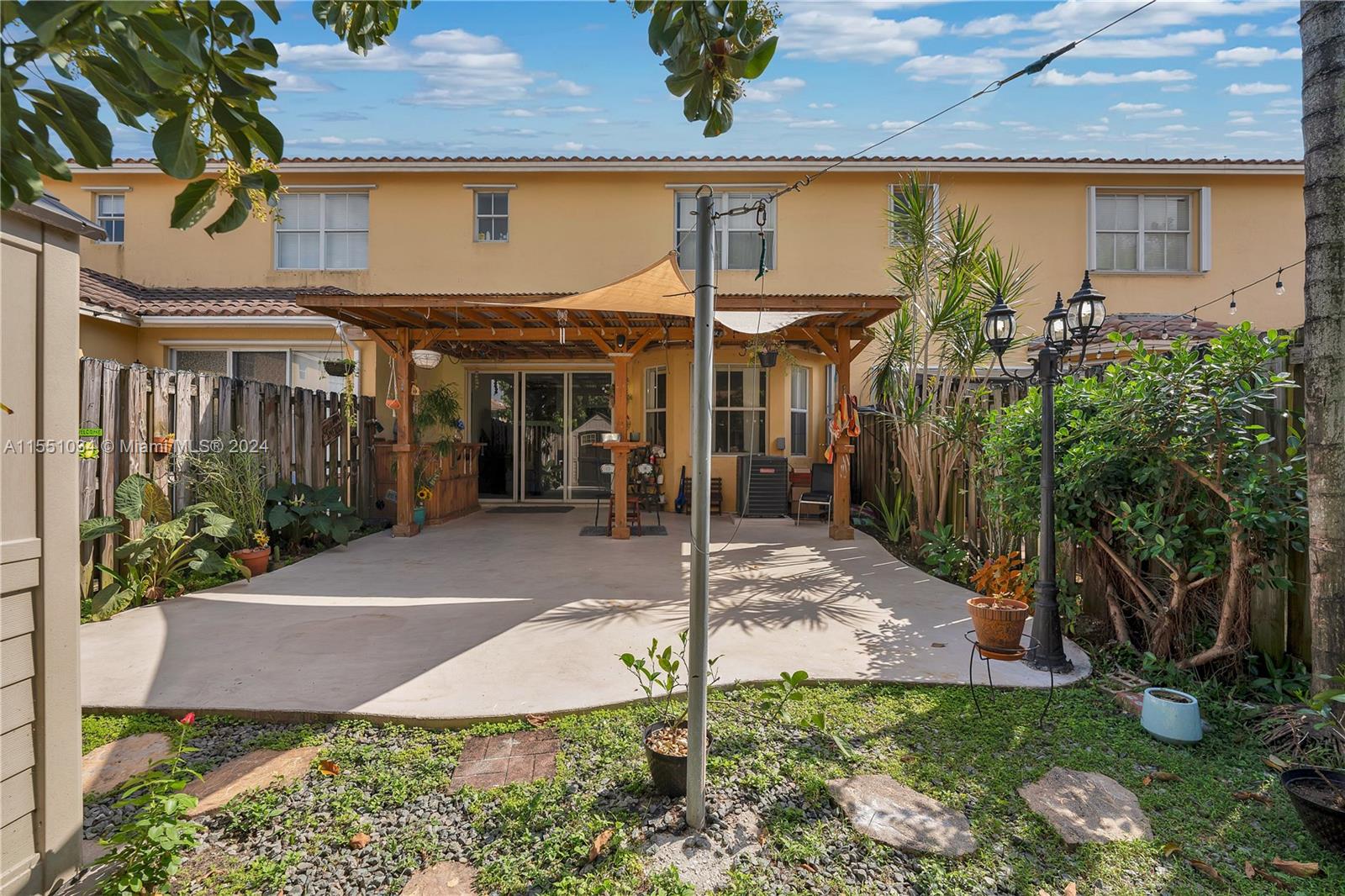 10975 SW 246th St 10975, Homestead, Florida 33032, 4 Bedrooms Bedrooms, ,2 BathroomsBathrooms,Residential,For Sale,10975 SW 246th St 10975,A11551034