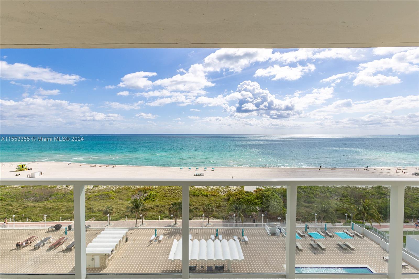 5701 Collins Ave 906, Miami Beach, Florida 33140, 1 Bedroom Bedrooms, ,2 BathroomsBathrooms,Residential,For Sale,5701 Collins Ave 906,A11553355