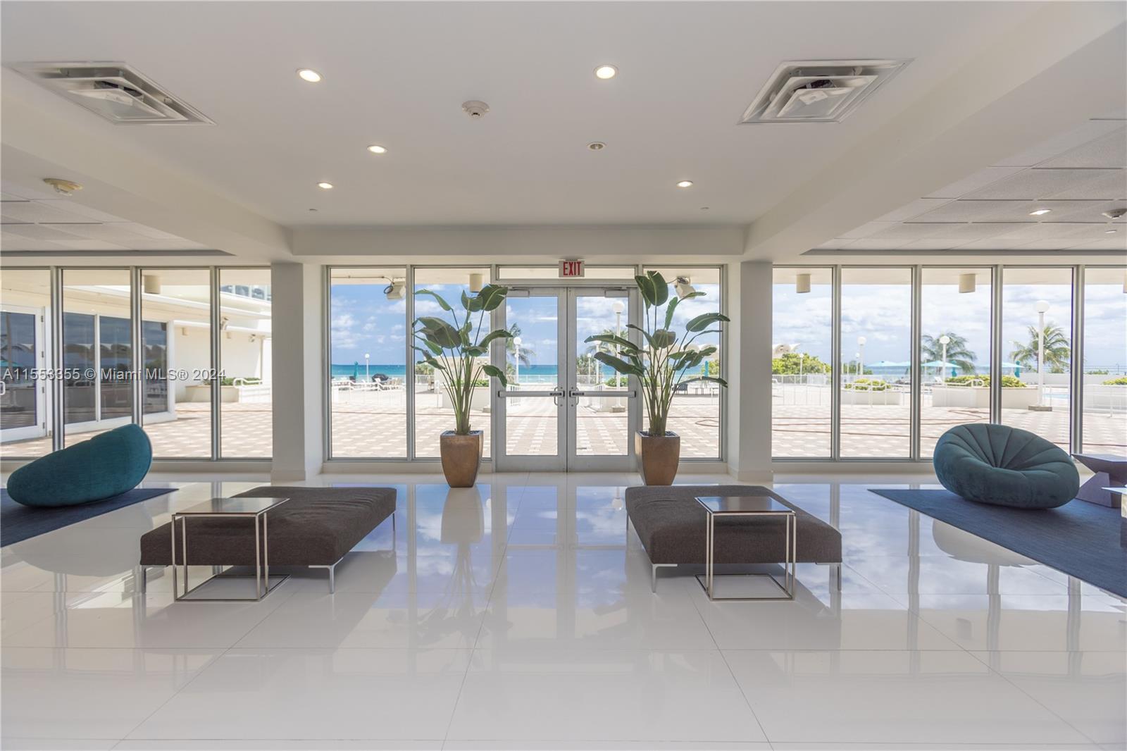 5701 Collins Ave 906, Miami Beach, Florida 33140, 1 Bedroom Bedrooms, ,2 BathroomsBathrooms,Residential,For Sale,5701 Collins Ave 906,A11553355