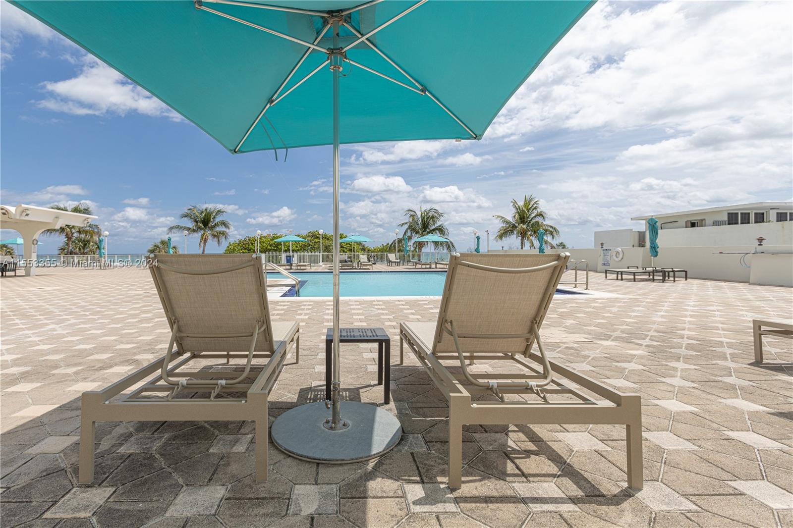 5701 Collins Ave 906, Miami Beach, Florida 33140, 1 Bedroom Bedrooms, ,2 BathroomsBathrooms,Residential,For Sale,5701 Collins Ave 906,A11553355