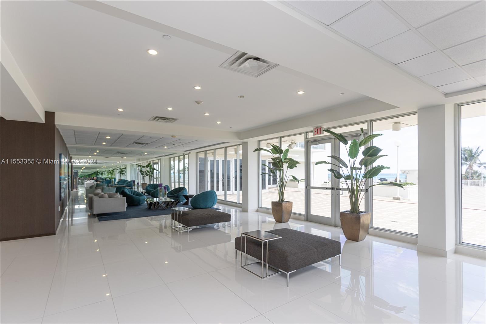 5701 Collins Ave 906, Miami Beach, Florida 33140, 1 Bedroom Bedrooms, ,2 BathroomsBathrooms,Residential,For Sale,5701 Collins Ave 906,A11553355