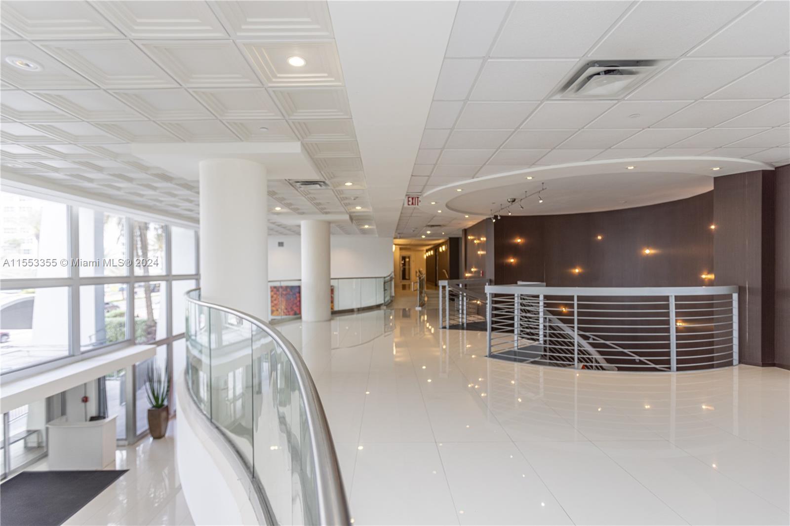 5701 Collins Ave 906, Miami Beach, Florida 33140, 1 Bedroom Bedrooms, ,2 BathroomsBathrooms,Residential,For Sale,5701 Collins Ave 906,A11553355