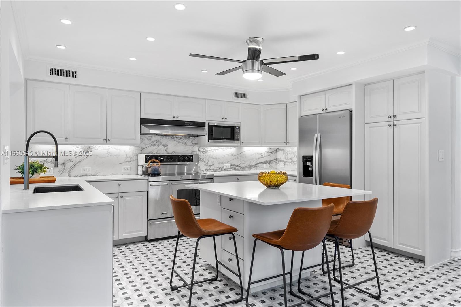 390 NE 93rd St, Miami Shores, Florida 33138, 4 Bedrooms Bedrooms, ,5 BathroomsBathrooms,Residential,For Sale,390 NE 93rd St,A11550549