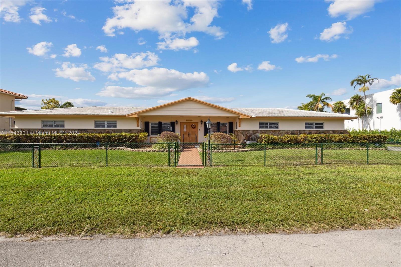 16442 NE 34th Ave  For Sale A11543901, FL