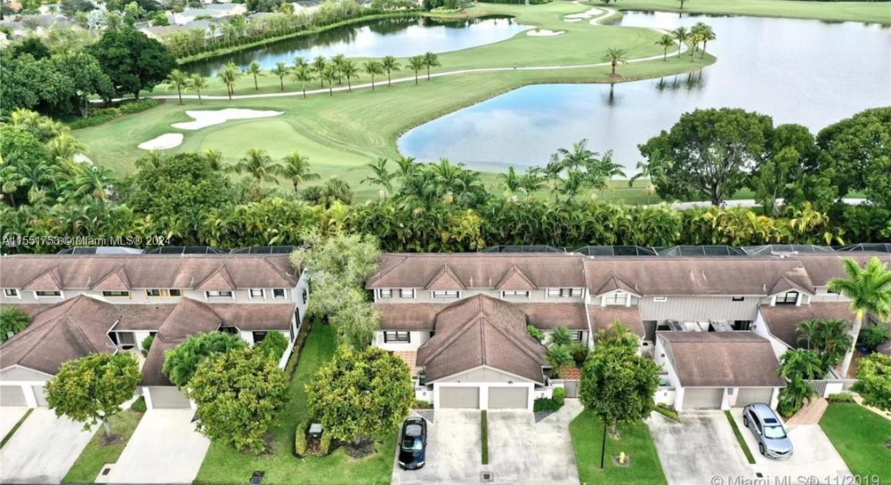 Lake/Golf Course View