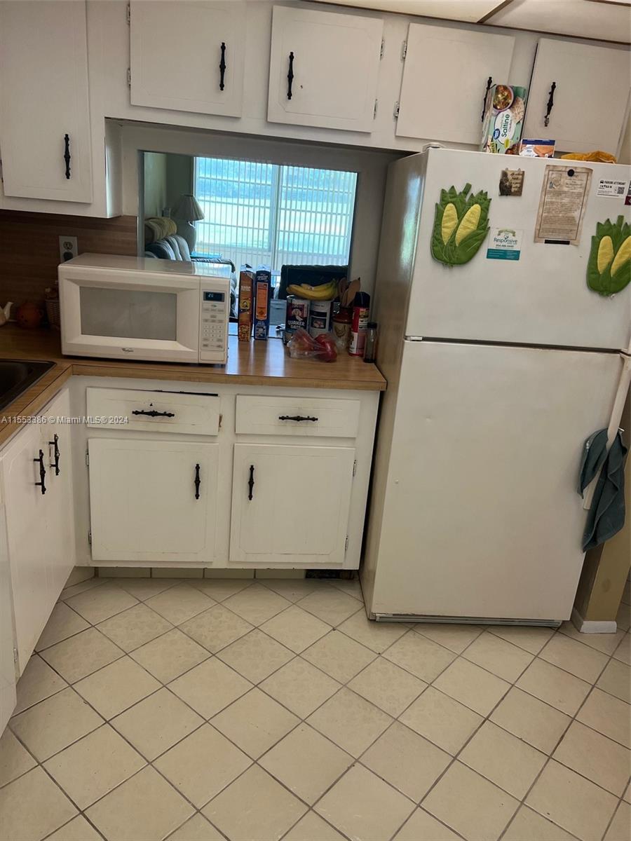 8320 Sands Point Blvd M105, Tamarac, Florida 33321, 1 Bedroom Bedrooms, ,1 BathroomBathrooms,Residential,For Sale,8320 Sands Point Blvd M105,A11553386