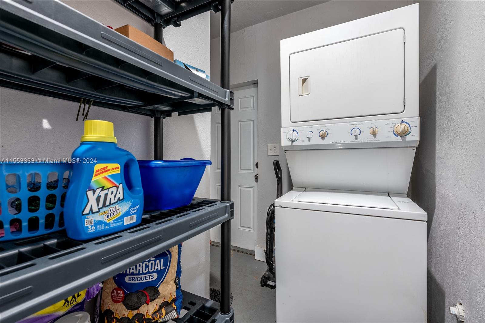 1805 N 23rd Ave, Hollywood, Florida 33020, 3 Bedrooms Bedrooms, ,3 BathroomsBathrooms,Residential,For Sale,1805 N 23rd Ave,A11553333