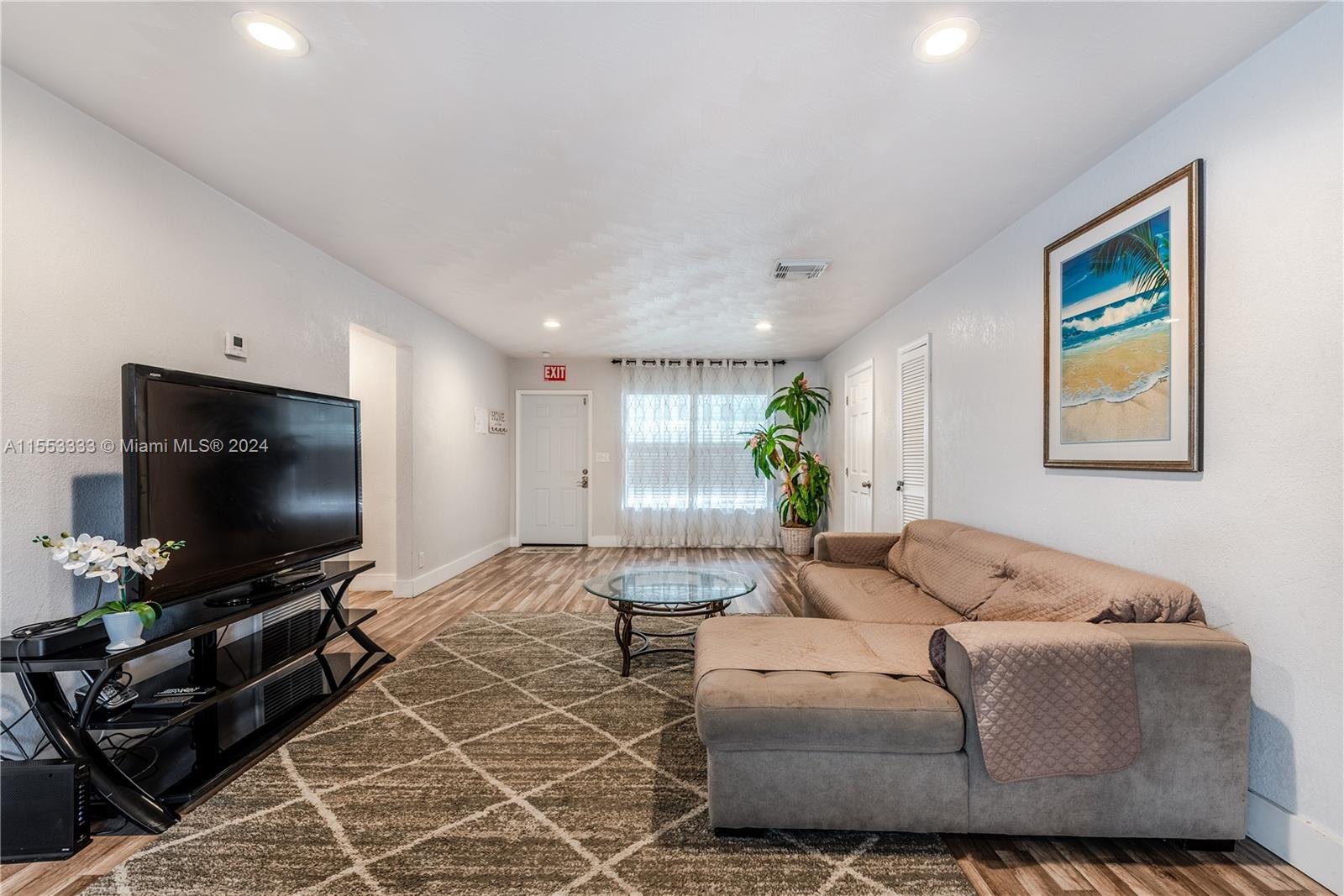 1805 N 23rd Ave, Hollywood, Florida 33020, 3 Bedrooms Bedrooms, ,3 BathroomsBathrooms,Residential,For Sale,1805 N 23rd Ave,A11553333