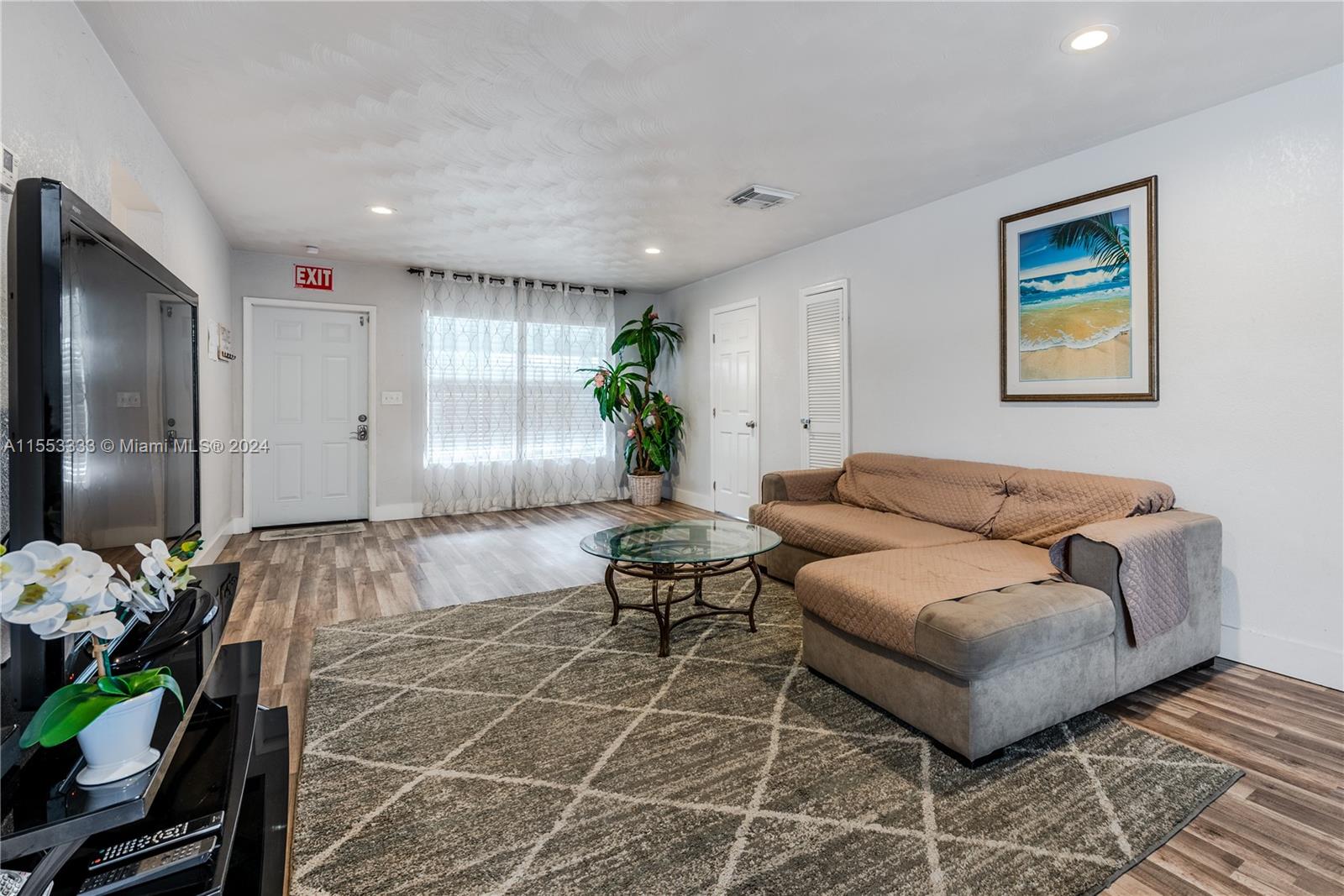 1805 N 23rd Ave, Hollywood, Florida 33020, 3 Bedrooms Bedrooms, ,3 BathroomsBathrooms,Residential,For Sale,1805 N 23rd Ave,A11553333