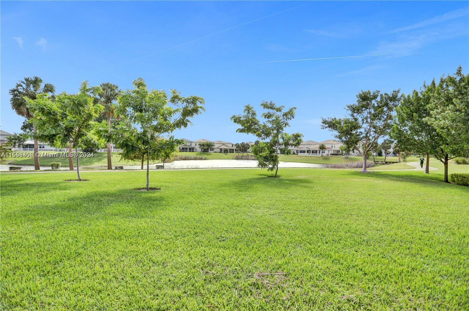 3850 Washington St 308, Hollywood, Florida 33021, 2 Bedrooms Bedrooms, ,2 BathroomsBathrooms,Residential,For Sale,3850 Washington St 308,A11553408