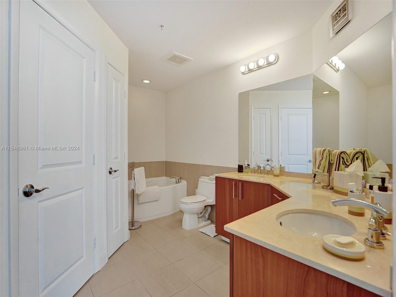 1945 S Ocean Dr 1601, Hallandale Beach, Florida 33009, 3 Bedrooms Bedrooms, ,3 BathroomsBathrooms,Residential,For Sale,1945 S Ocean Dr 1601,A11548961