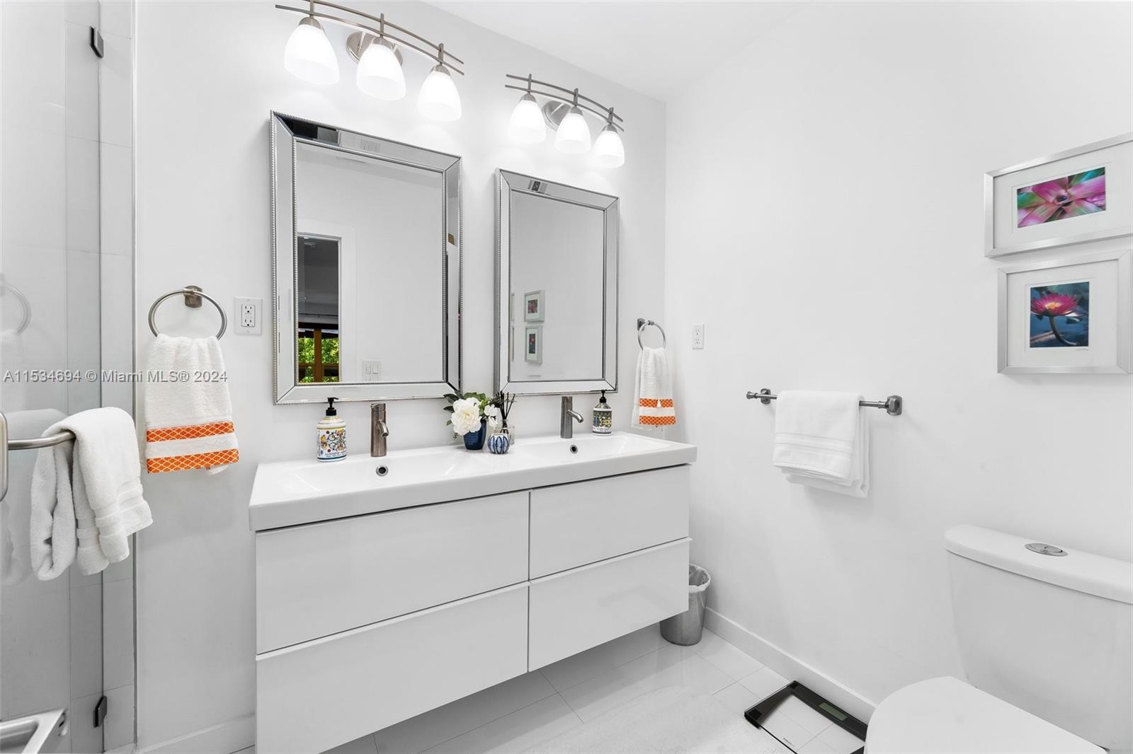 1179 Johnson St, Hollywood, Florida 33019, 3 Bedrooms Bedrooms, ,4 BathroomsBathrooms,Residential,For Sale,1179 Johnson St,A11534694