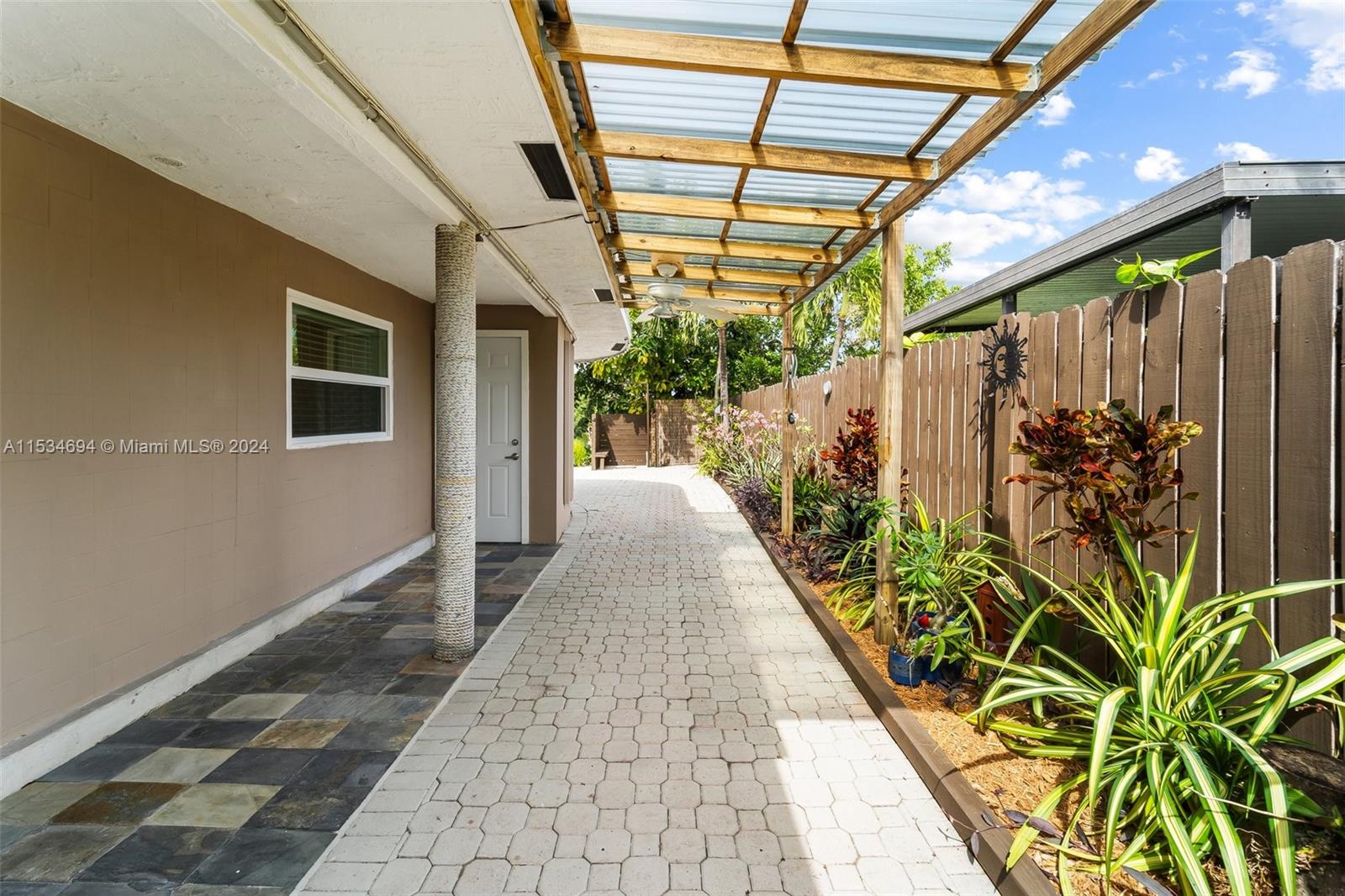 1179 Johnson St, Hollywood, Florida 33019, 3 Bedrooms Bedrooms, ,4 BathroomsBathrooms,Residential,For Sale,1179 Johnson St,A11534694