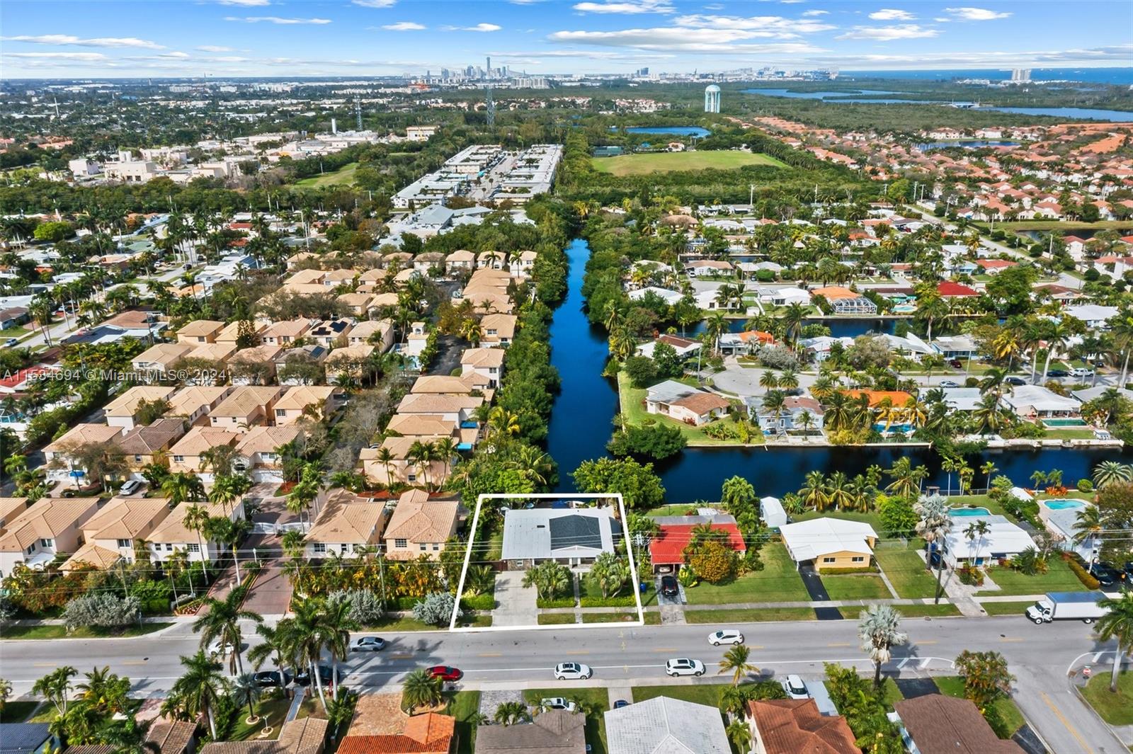 1179 Johnson St, Hollywood, Florida 33019, 3 Bedrooms Bedrooms, ,4 BathroomsBathrooms,Residential,For Sale,1179 Johnson St,A11534694
