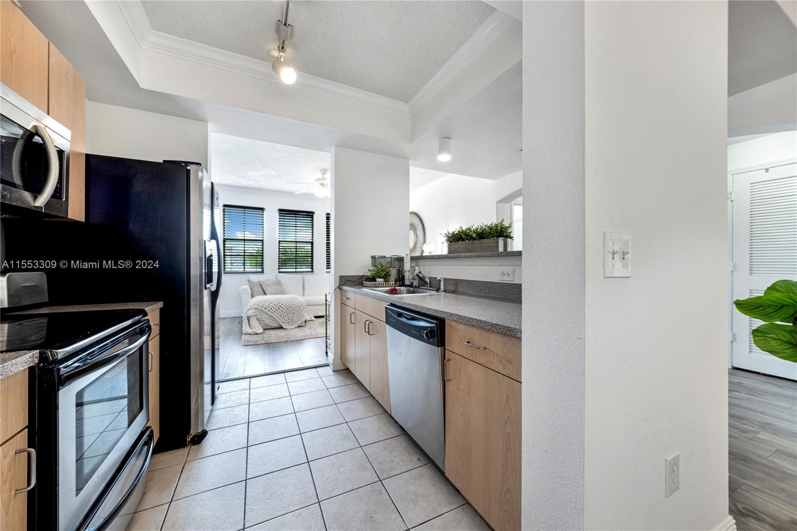 533 NE 3rd Ave 501, Fort Lauderdale, Florida 33301, 2 Bedrooms Bedrooms, ,2 BathroomsBathrooms,Residential,For Sale,533 NE 3rd Ave 501,A11553309