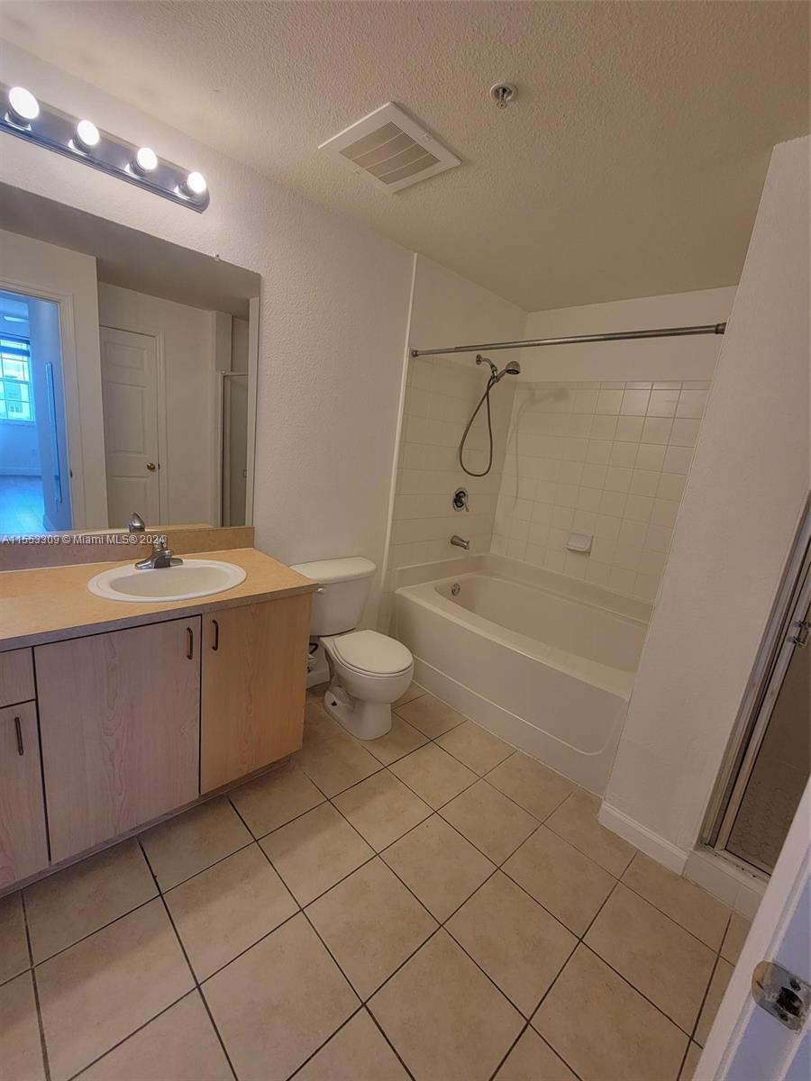 533 NE 3rd Ave 501, Fort Lauderdale, Florida 33301, 2 Bedrooms Bedrooms, ,2 BathroomsBathrooms,Residential,For Sale,533 NE 3rd Ave 501,A11553309