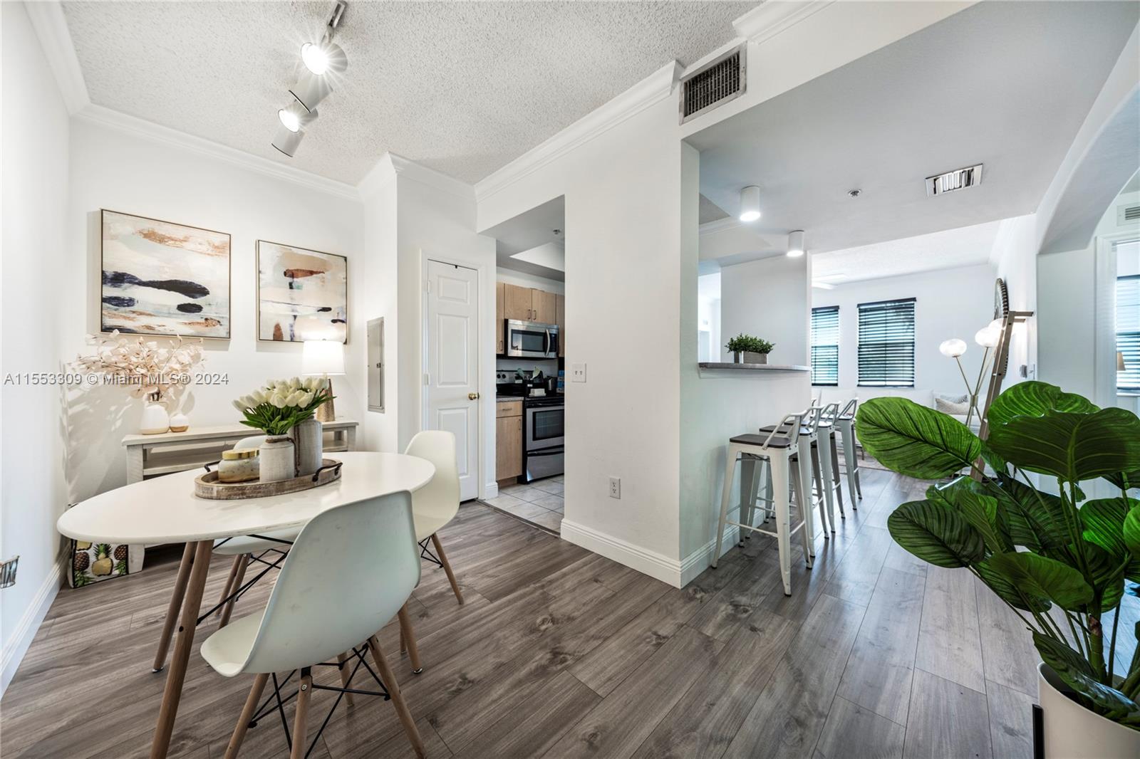 533 NE 3rd Ave 501, Fort Lauderdale, Florida 33301, 2 Bedrooms Bedrooms, ,2 BathroomsBathrooms,Residential,For Sale,533 NE 3rd Ave 501,A11553309