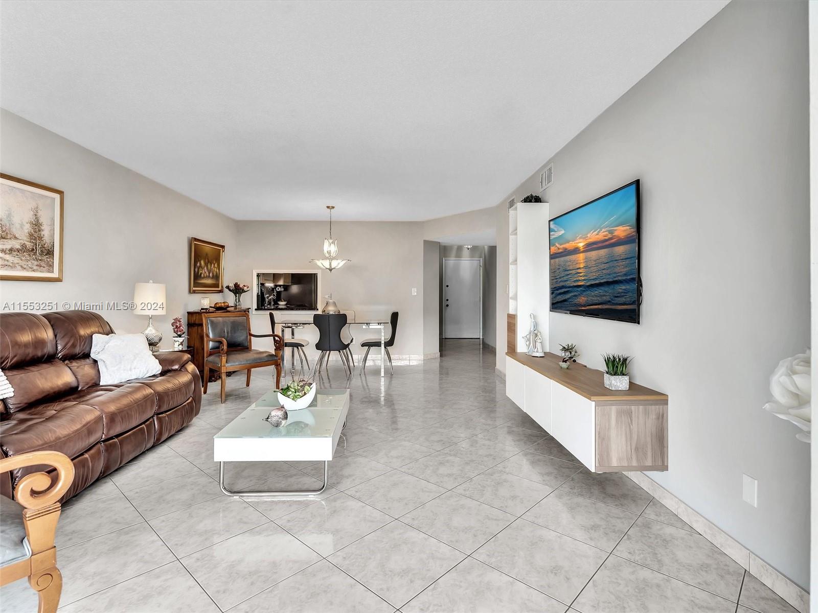4950 E Sabal Palm Blvd 206, Tamarac, Florida 33319, 2 Bedrooms Bedrooms, ,2 BathroomsBathrooms,Residential,For Sale,4950 E Sabal Palm Blvd 206,A11553251