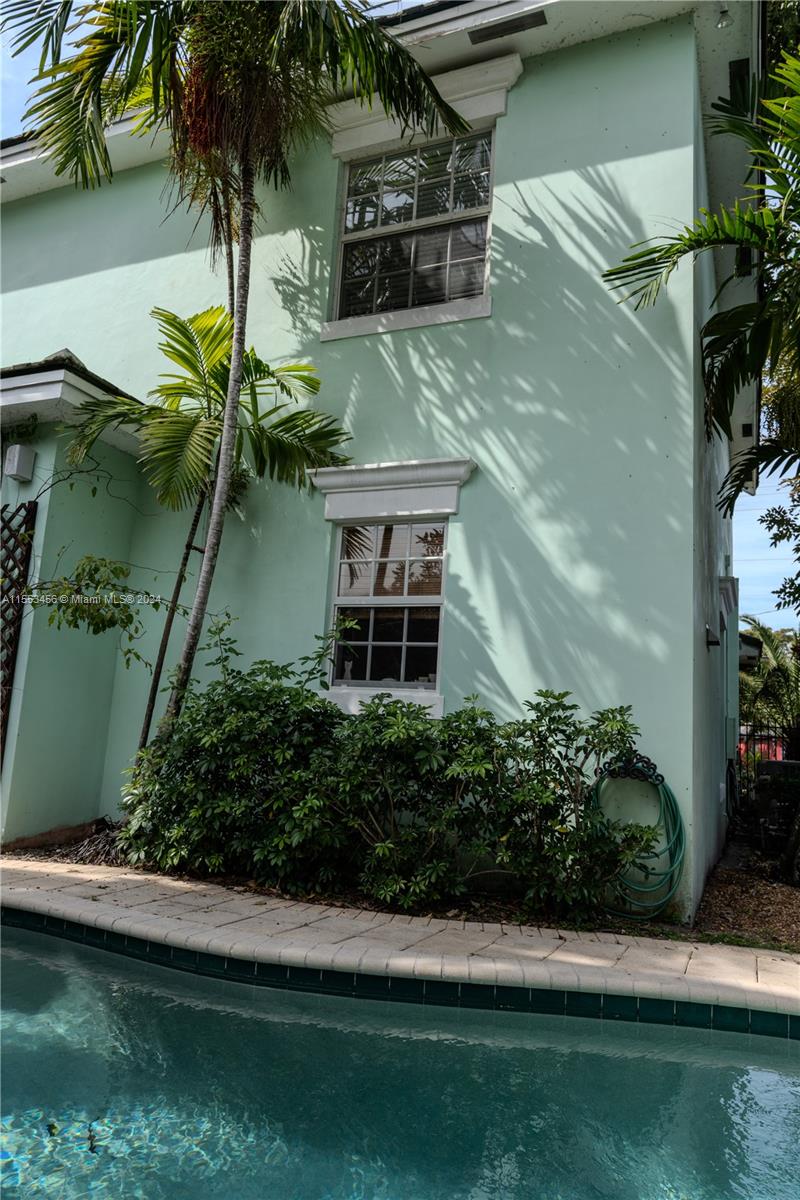 1812 SW 10th Ave, Fort Lauderdale, Florida 33315, 4 Bedrooms Bedrooms, ,3 BathroomsBathrooms,Residential,For Sale,1812 SW 10th Ave,A11553456