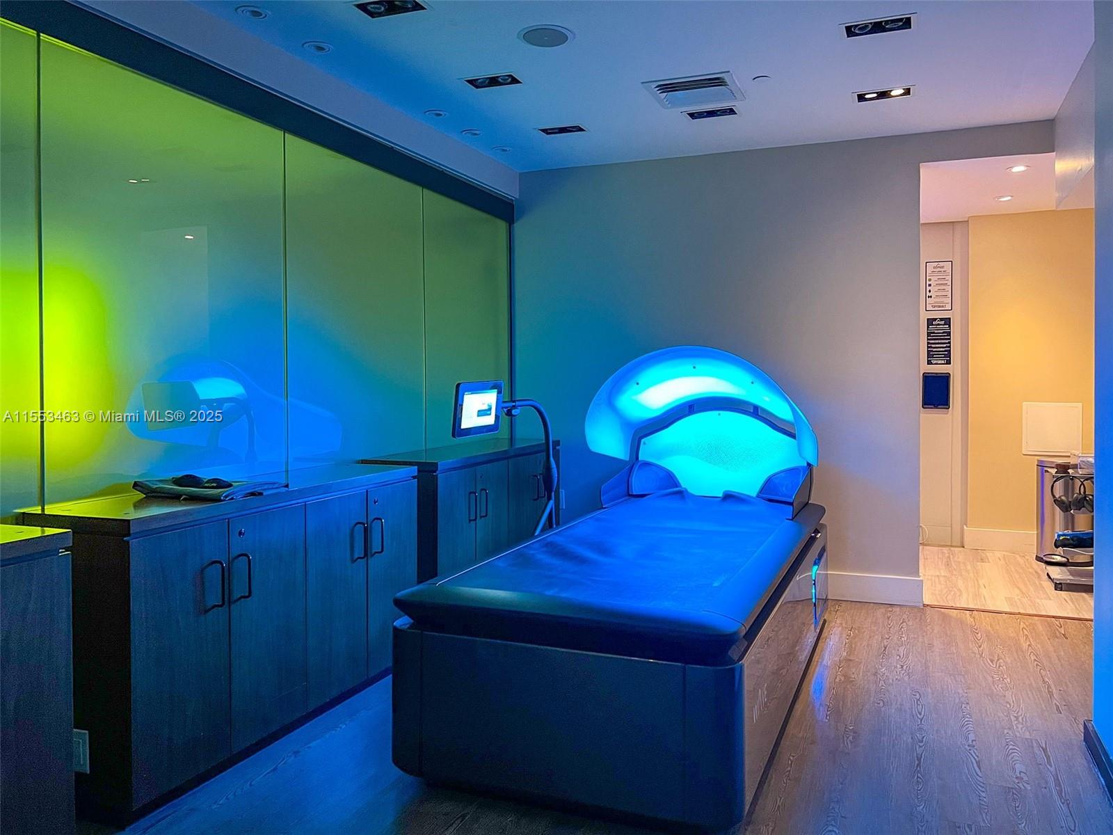 6799 Collins Ave 804, Miami Beach, Florida 33141, 2 Bedrooms Bedrooms, ,2 BathroomsBathrooms,Residential,For Sale,6799 Collins Ave 804,A11553463