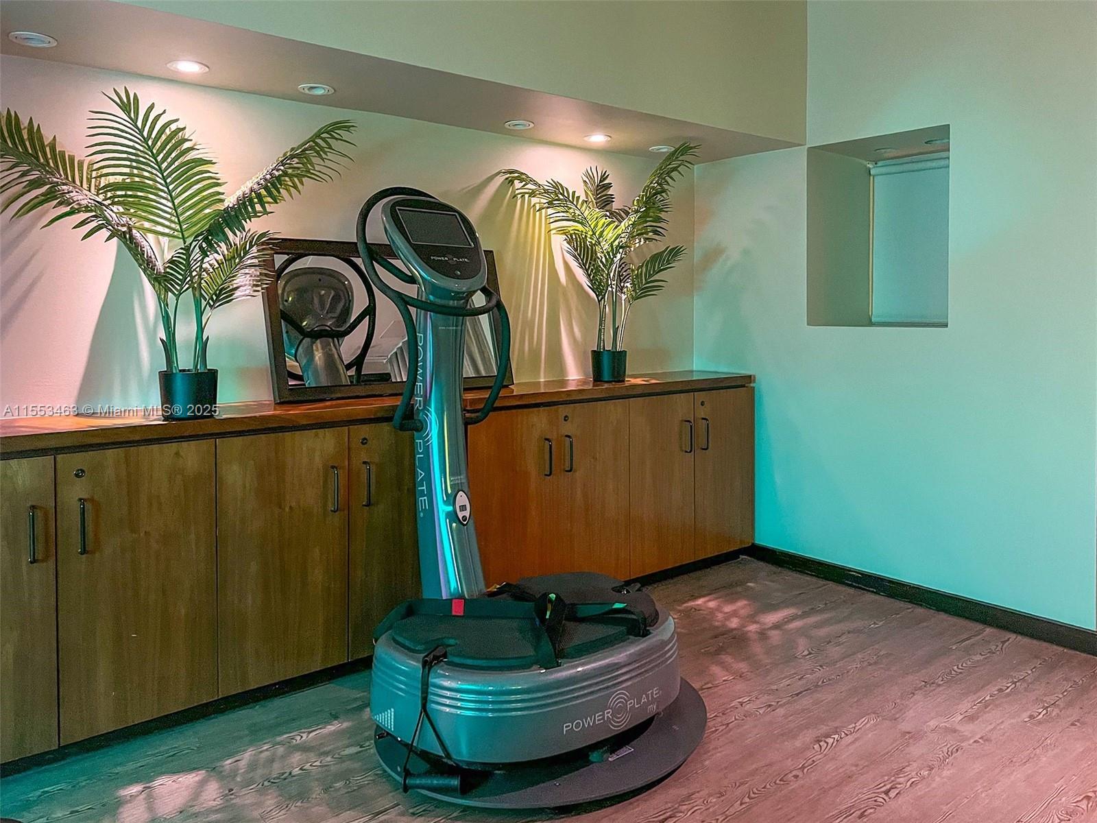 6799 Collins Ave 804, Miami Beach, Florida 33141, 2 Bedrooms Bedrooms, ,2 BathroomsBathrooms,Residential,For Sale,6799 Collins Ave 804,A11553463