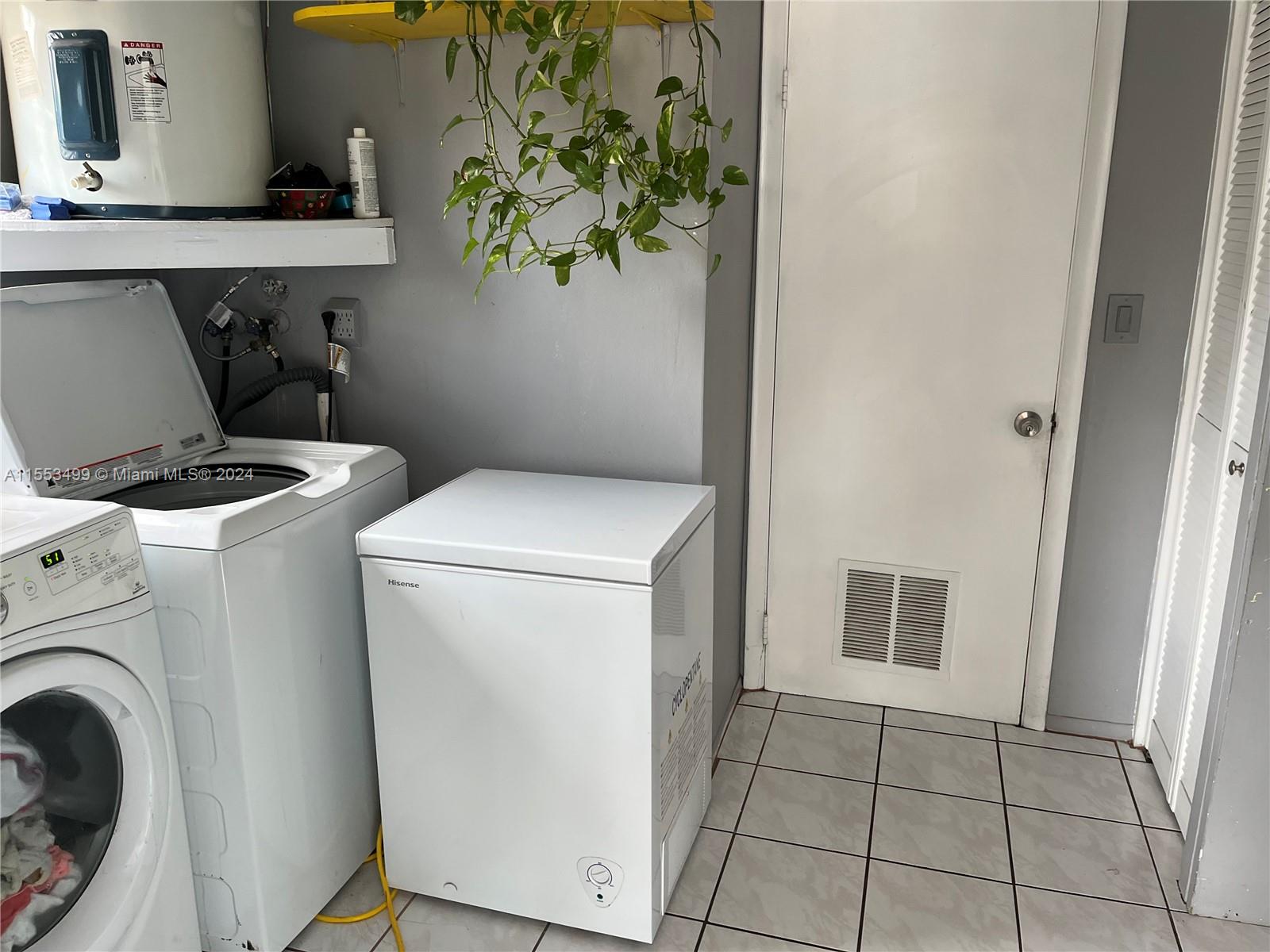 5390 SW 10th Ct, Margate, Florida 33068, 2 Bedrooms Bedrooms, ,2 BathroomsBathrooms,Residential,For Sale,5390 SW 10th Ct,A11553499