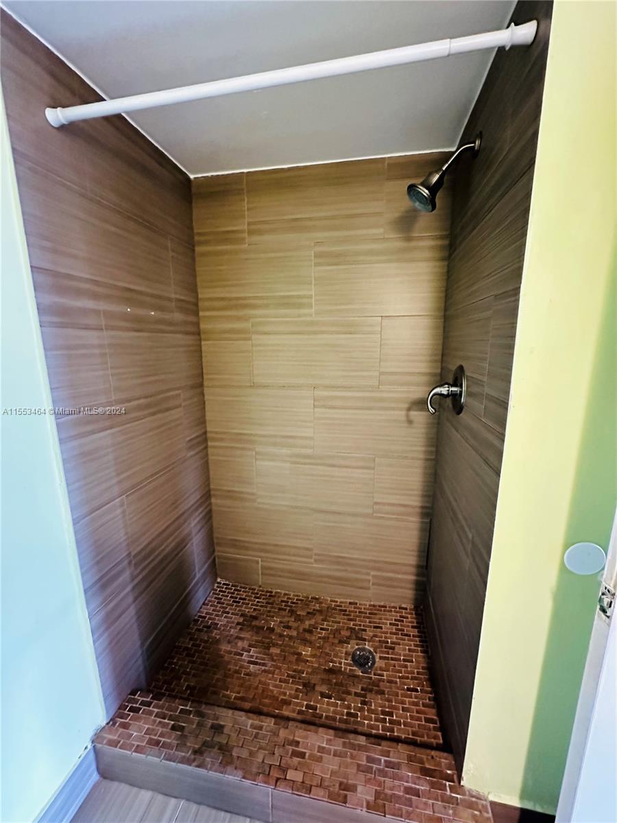 Miami Beach, Florida 33139, ,1 BathroomBathrooms,Residential,For Sale,A11553464