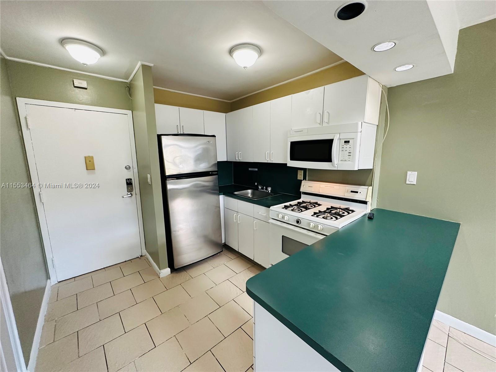 Miami Beach, Florida 33139, ,1 BathroomBathrooms,Residential,For Sale,A11553464