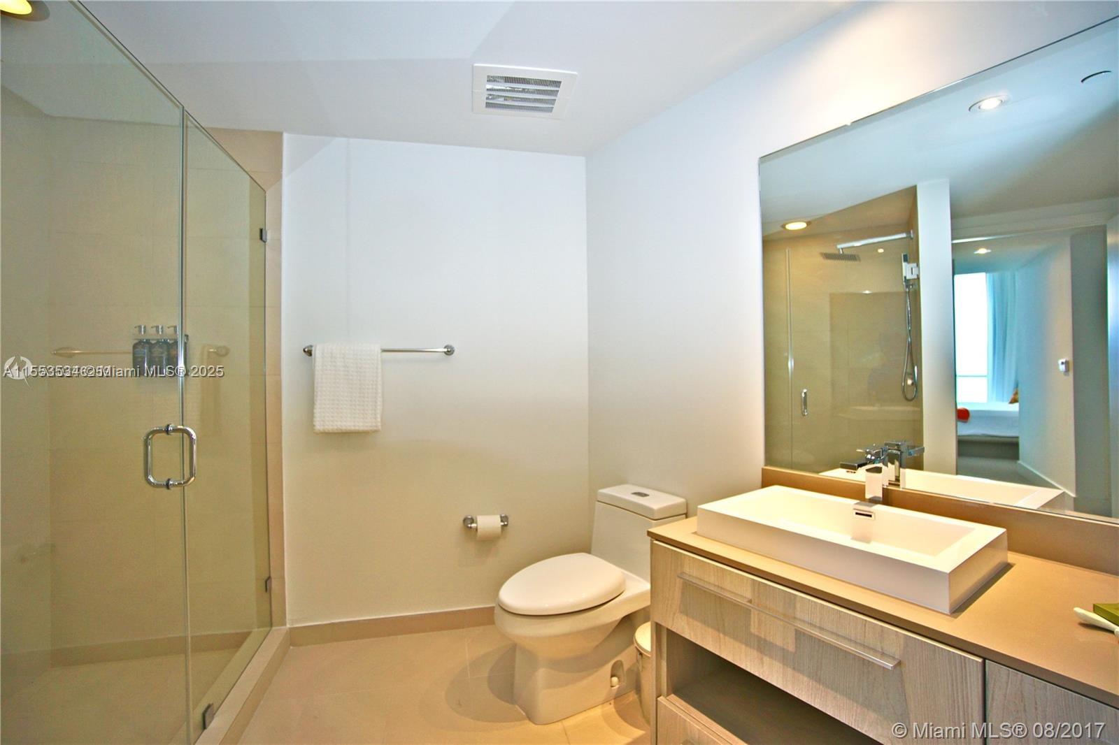 4111 S Ocean Dr LPH6, Hollywood, Florida 33019, 2 Bedrooms Bedrooms, ,2 BathroomsBathrooms,Residential,For Sale,4111 S Ocean Dr LPH6,A11553534